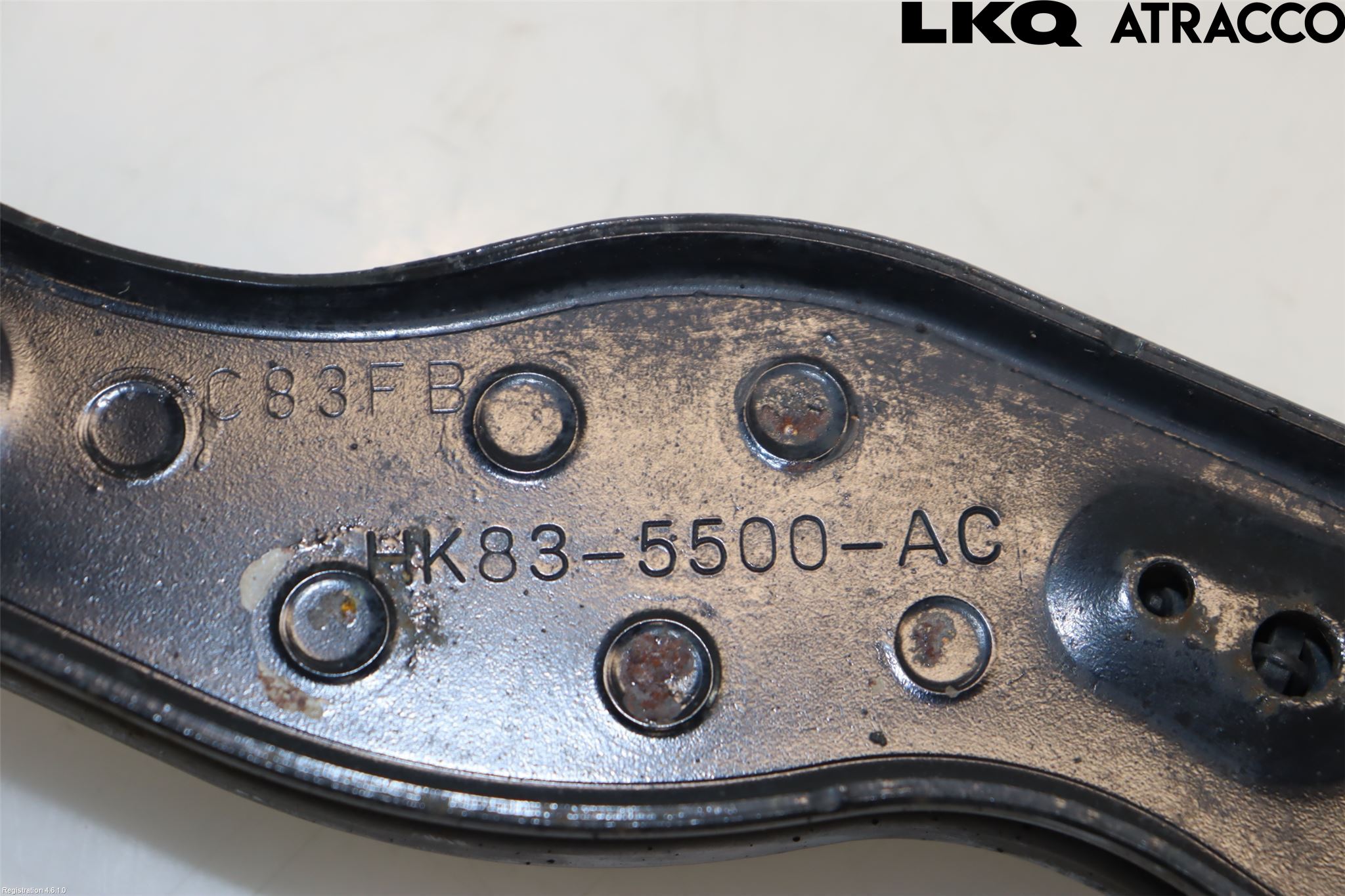 Jaguar F-PACE Bärarm Bak Övre Höger