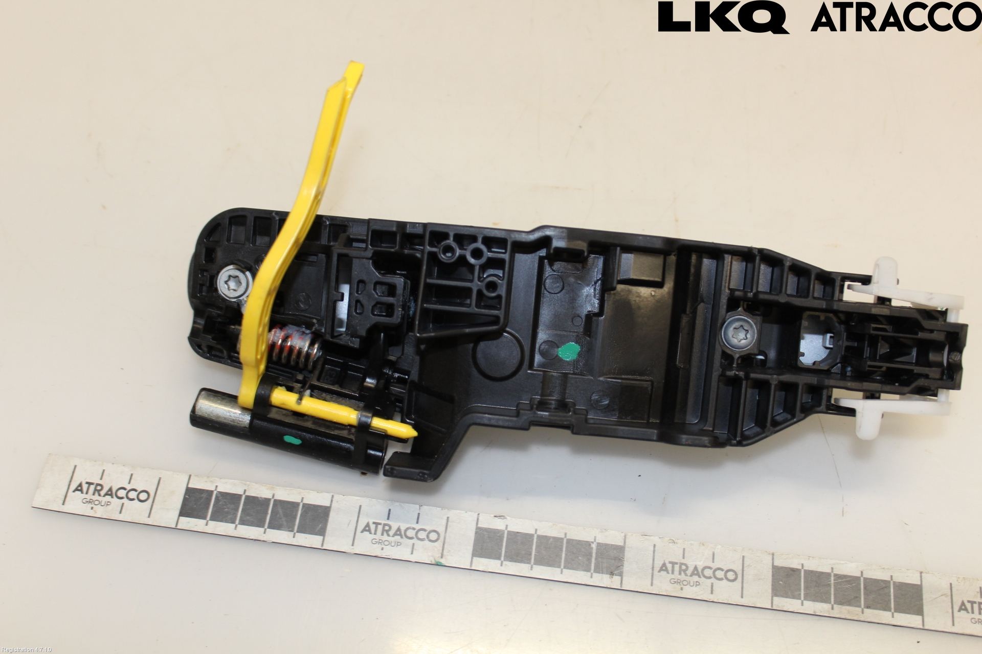 Toyota YARIS XP21 20- Dörrhandtag Yttre Hö