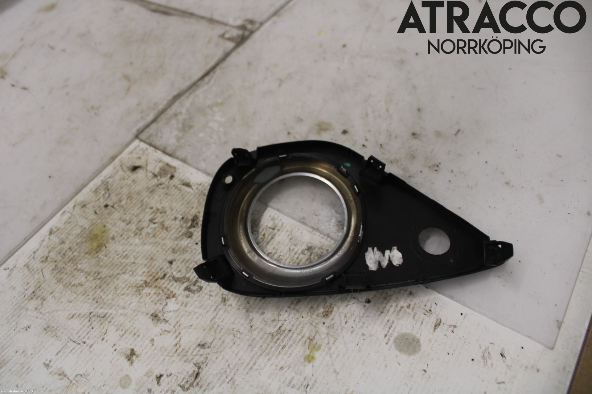 Toyota YARIS XP130 15-20 Dimljussarg Fram