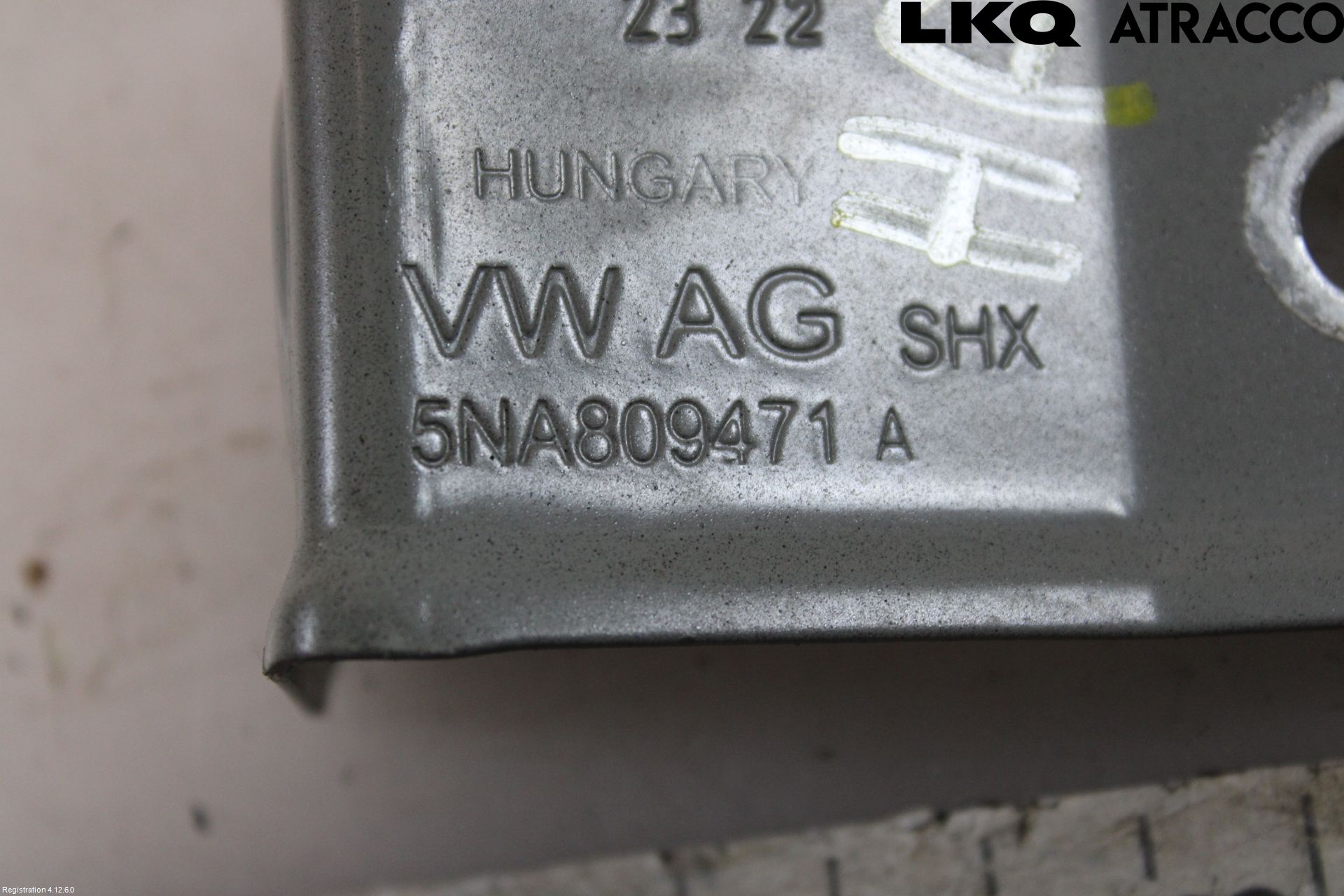 Volkswagen VW TIGUAN 16-24 Skärmfäste Fram Hö