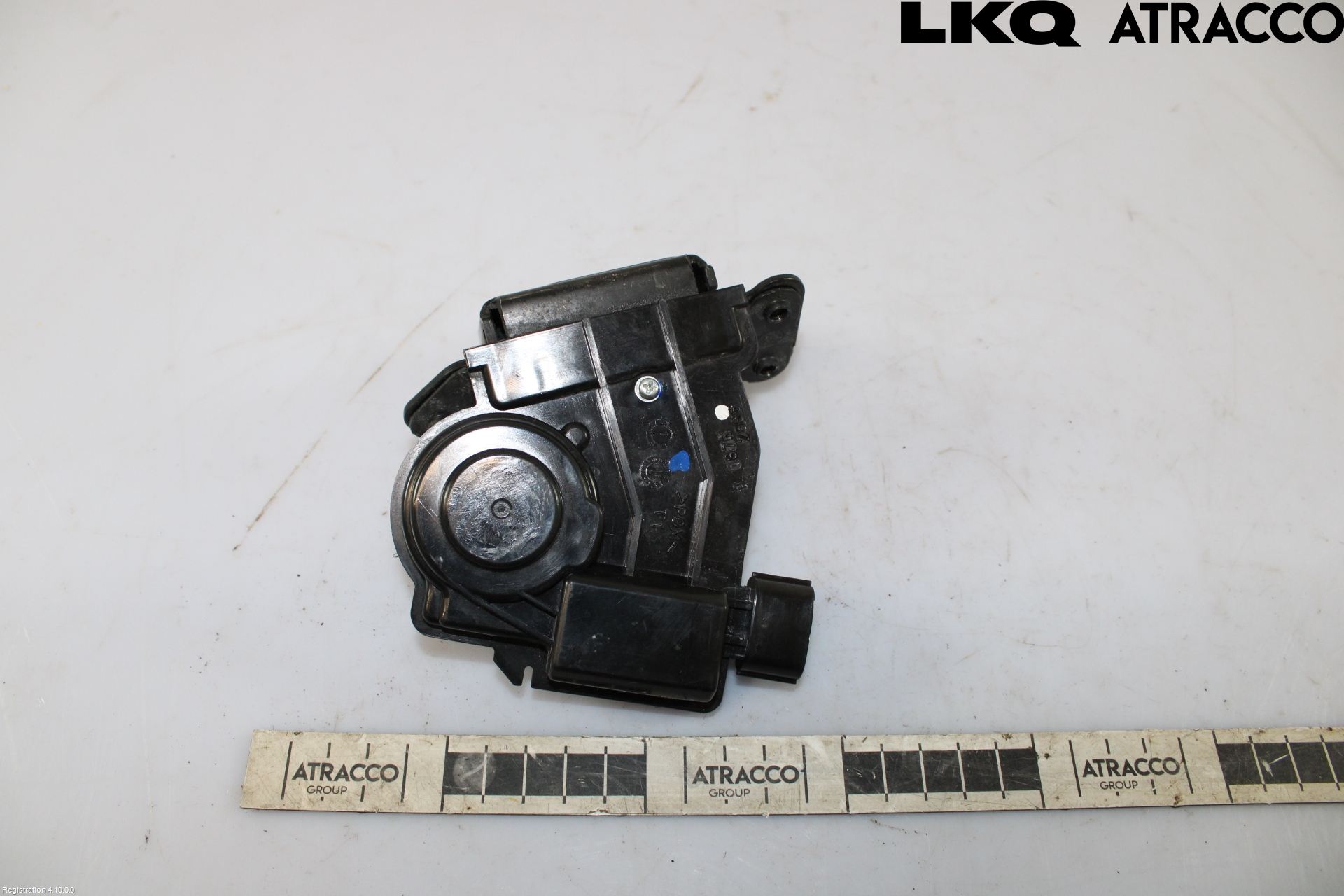 Toyota AVENSIS 16-18 Låskista Baklucka