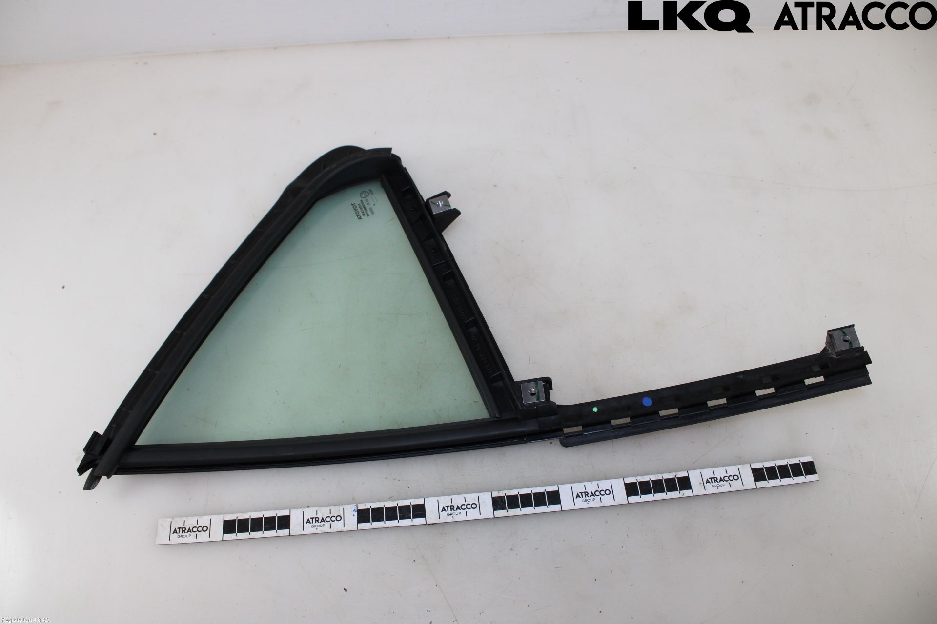 Toyota YARIS CROSS XP21 21- Dörruta Bak Lilla Hö