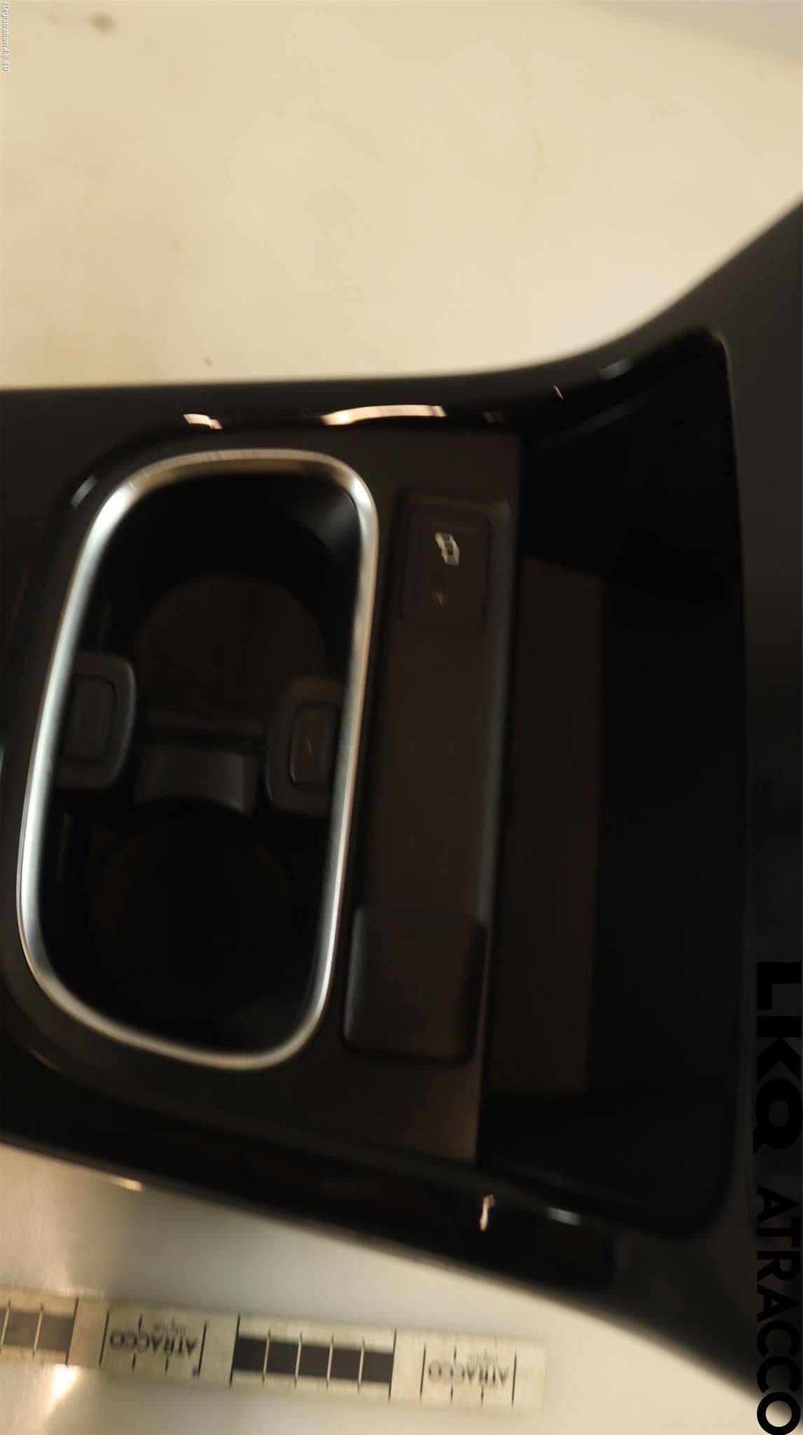 Mercedes-Benz MB A-KLASS (W177) 18- Instrumentkonsoll Mitt