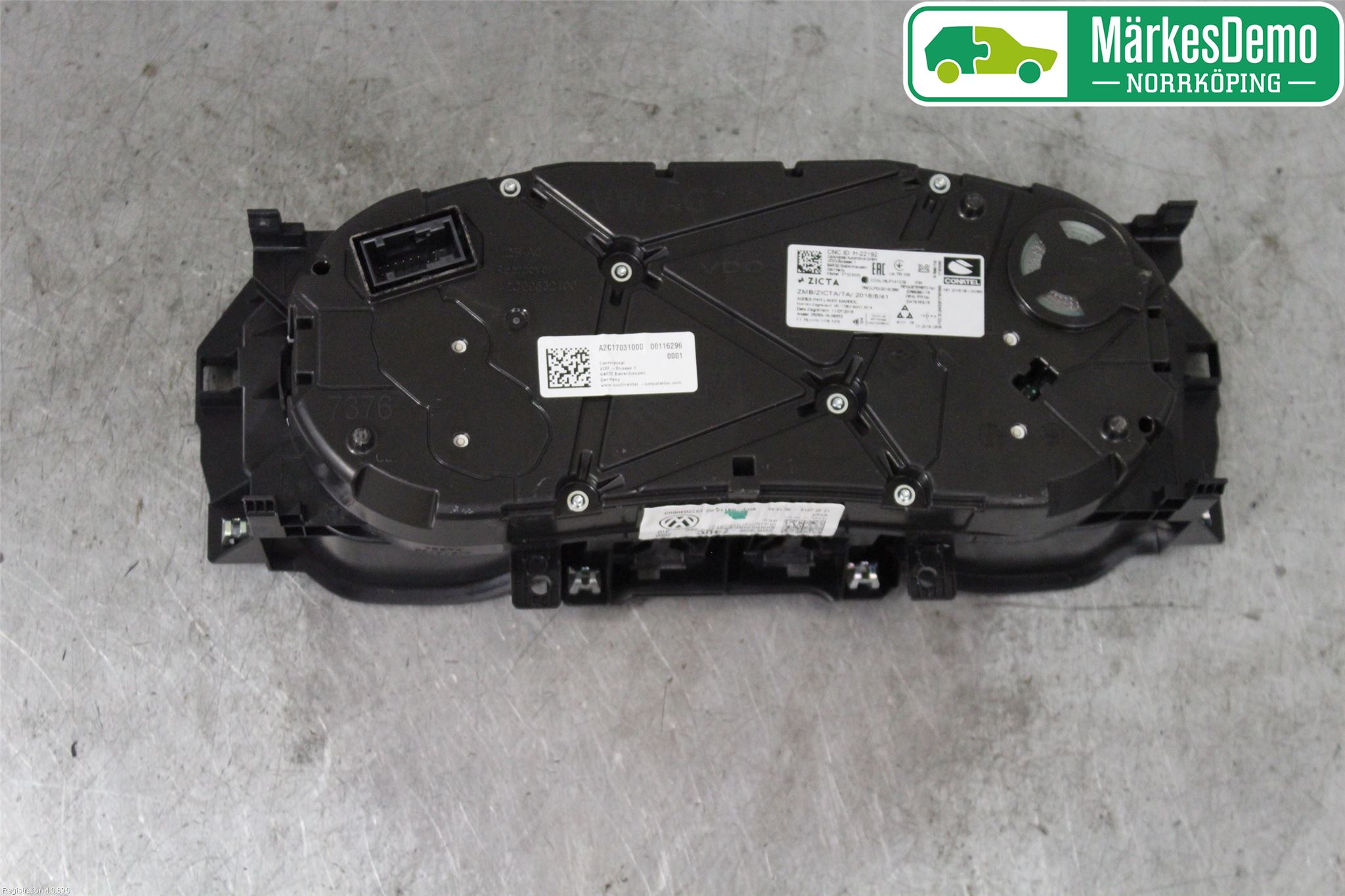 Volkswagen VW T-CROSS 19- Instrument Komb