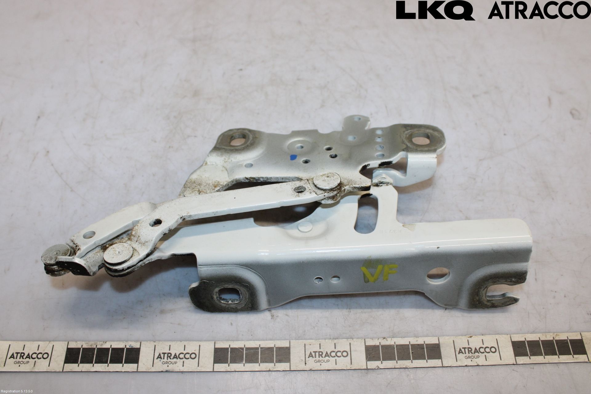 BMW 3 F30/F31/F80 12-19 Huvgångjärn
