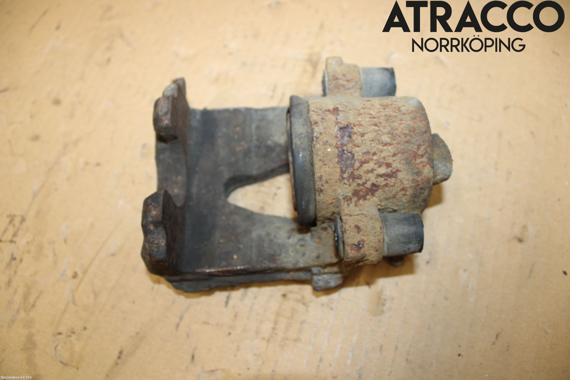 Volkswagen VW POLO 10-17 Bromsok Fram Höger