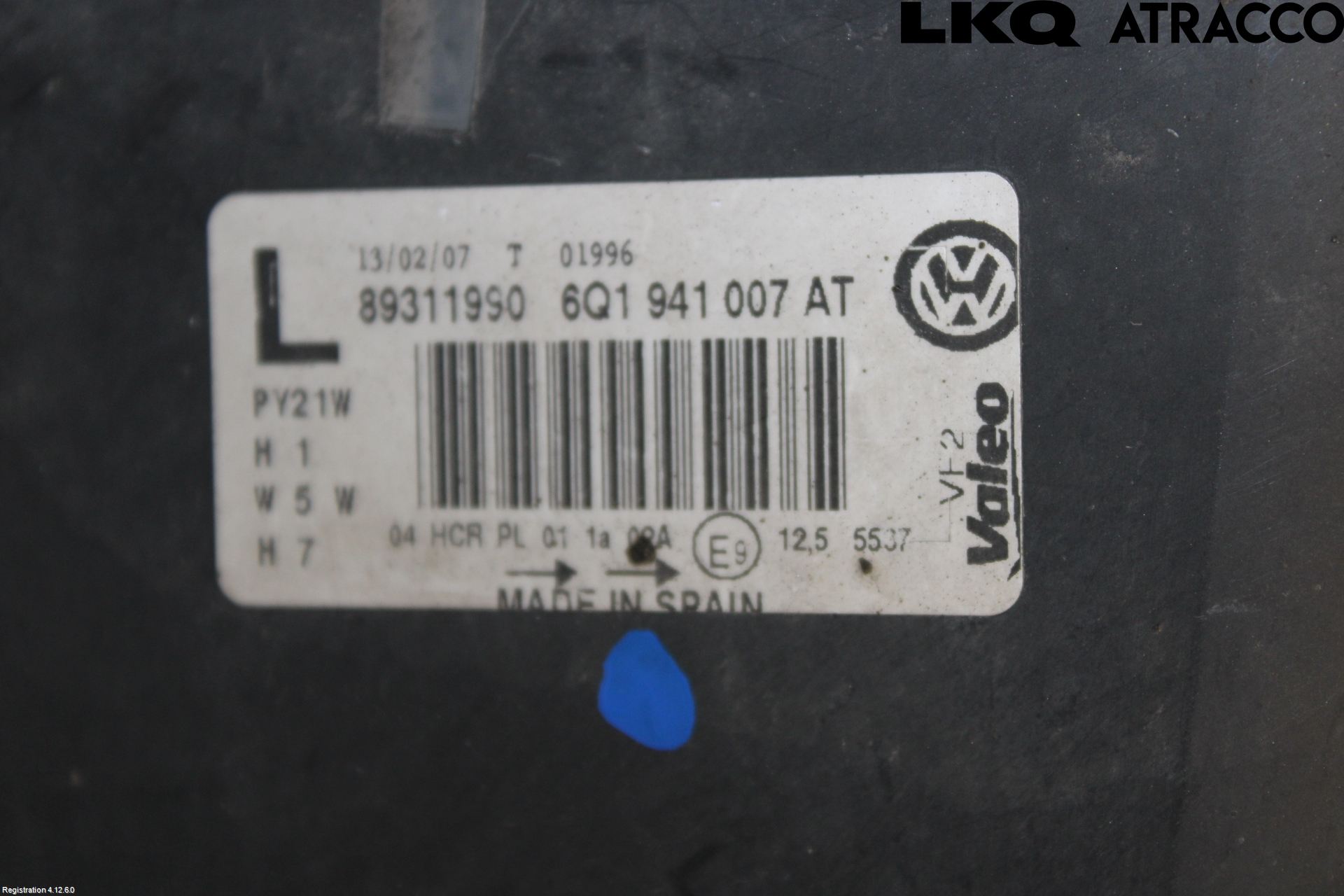 Volkswagen VW POLO 05-09 Strålkastare Vänster