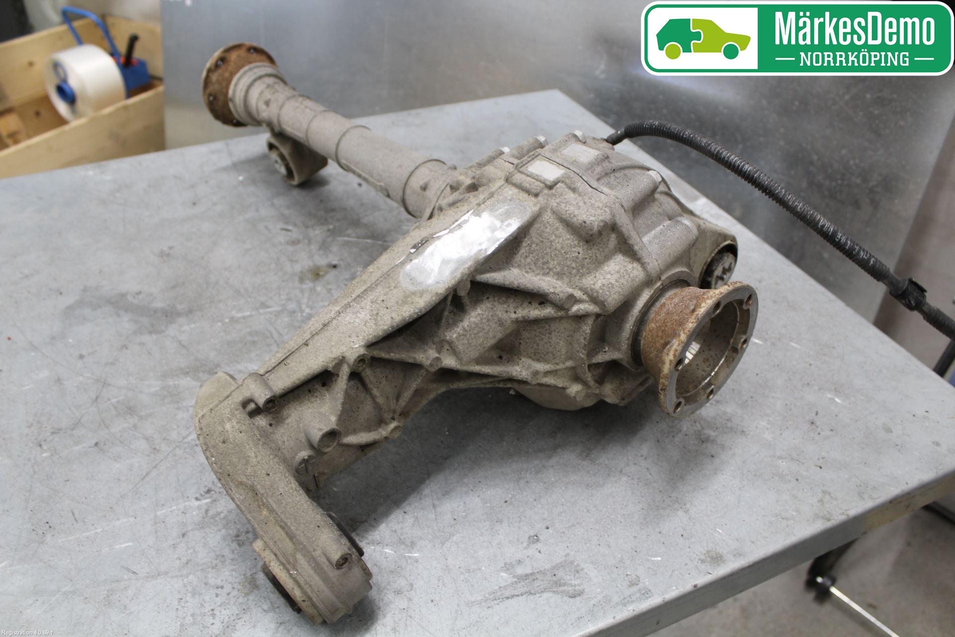 Volkswagen VW AMAROK 2H 10-22 Framvagn Diffrential