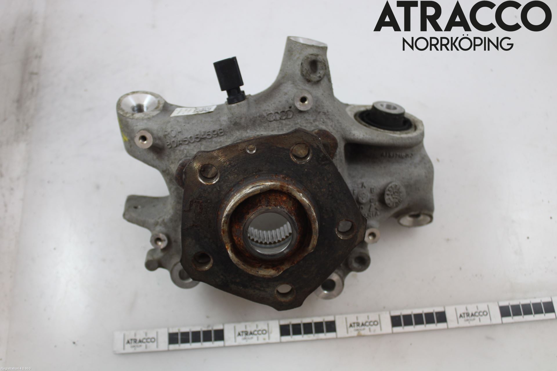 Audi A6 F2/C8 19- Hjullagerhus-Spindel Vä B