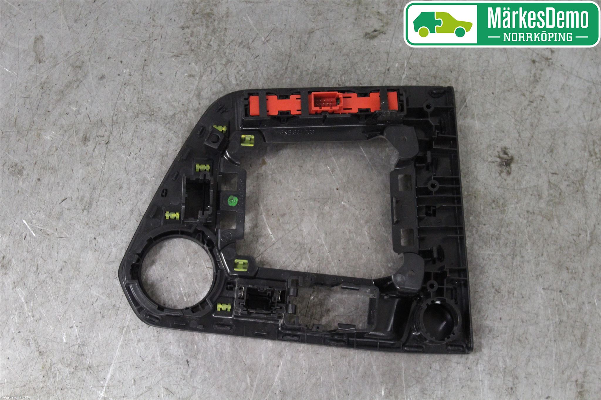 Volkswagen VW TIGUAN 16-24 Inredning Sarg Växelspak