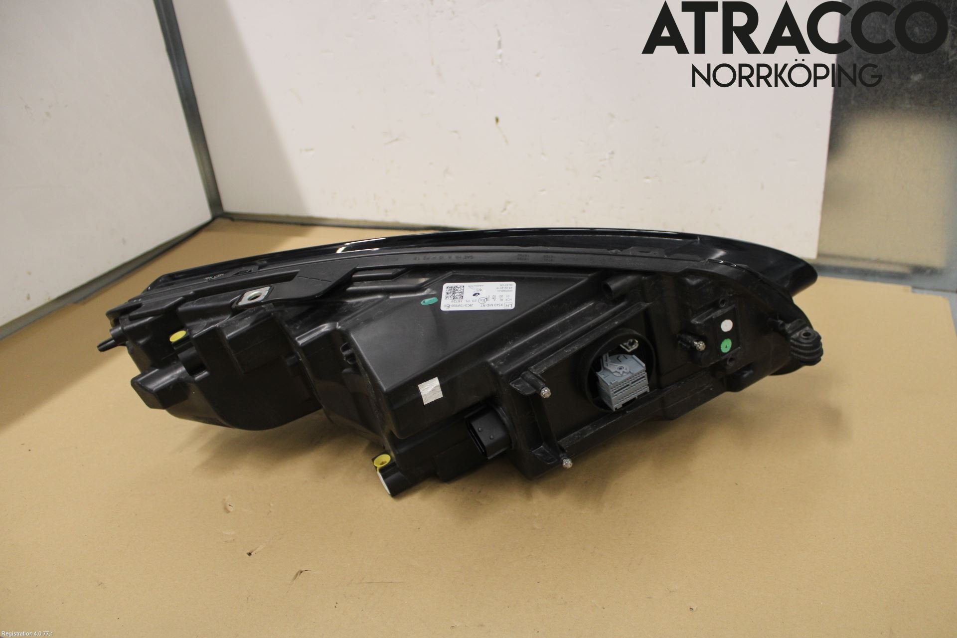 Jaguar E-PACE 17- Strålkastare Vänster