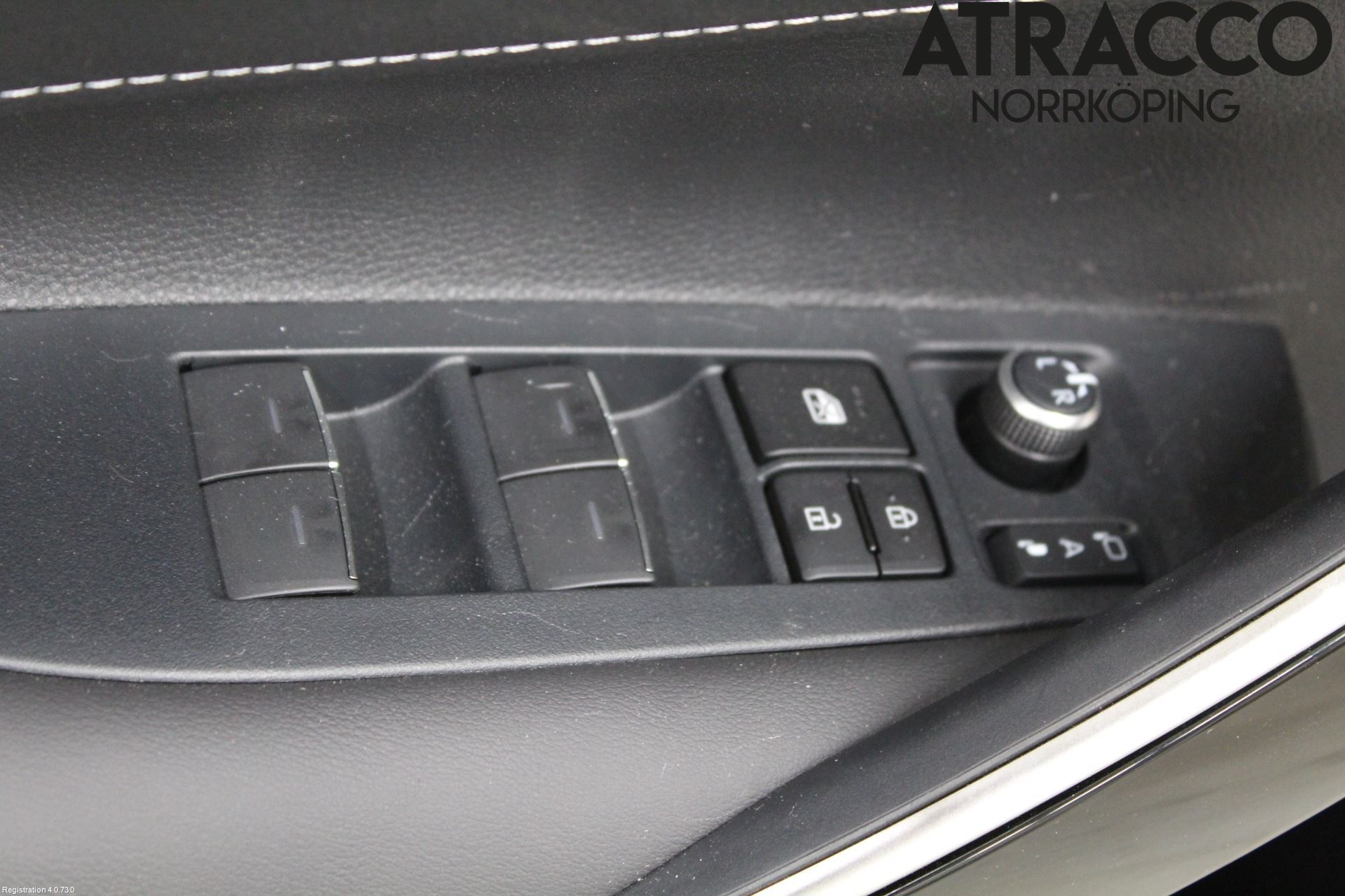 Toyota COROLLA 19- Dörrklädsel Vä