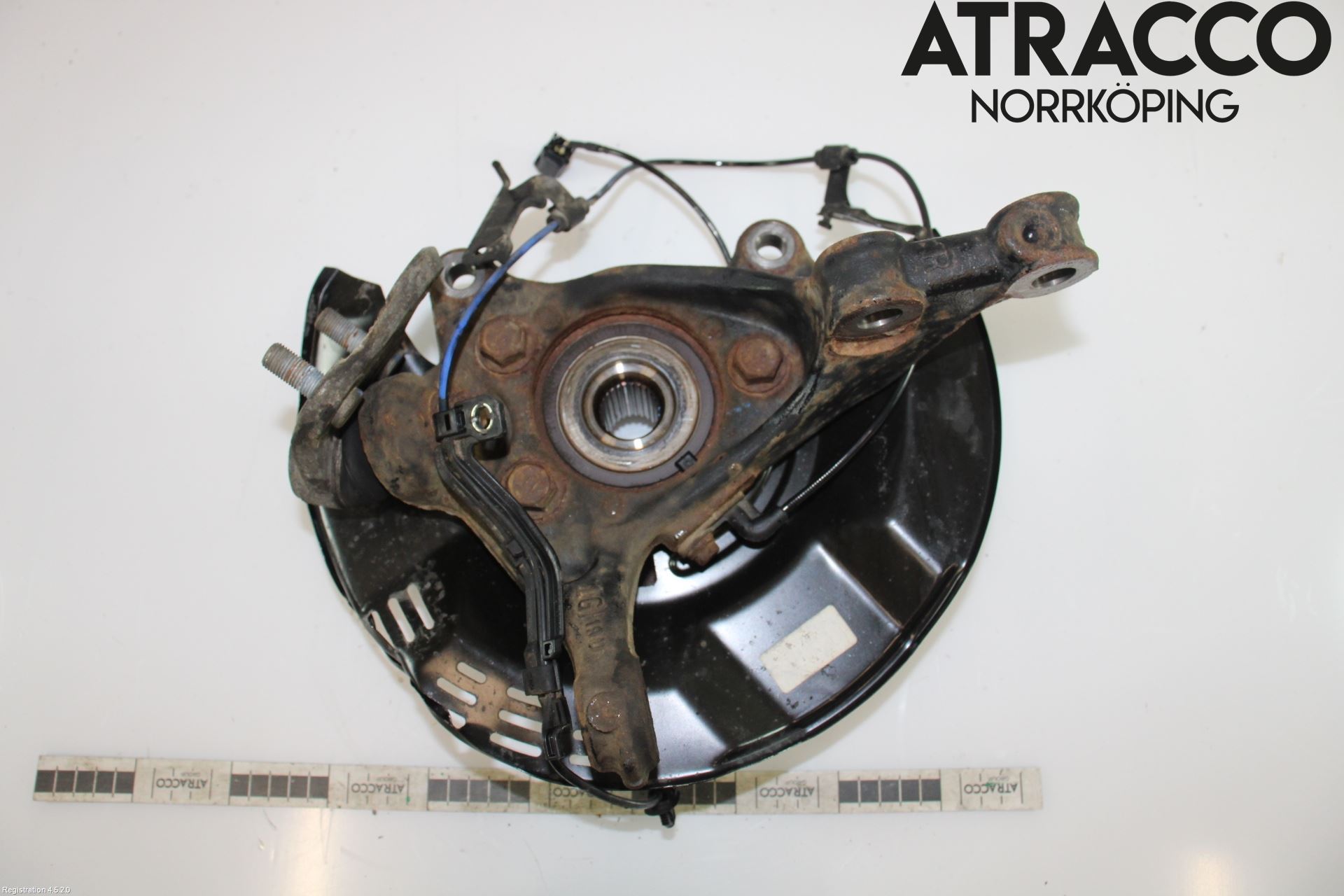 Toyota C-HR 16-23 Styrspindel Lagerhus Hö
