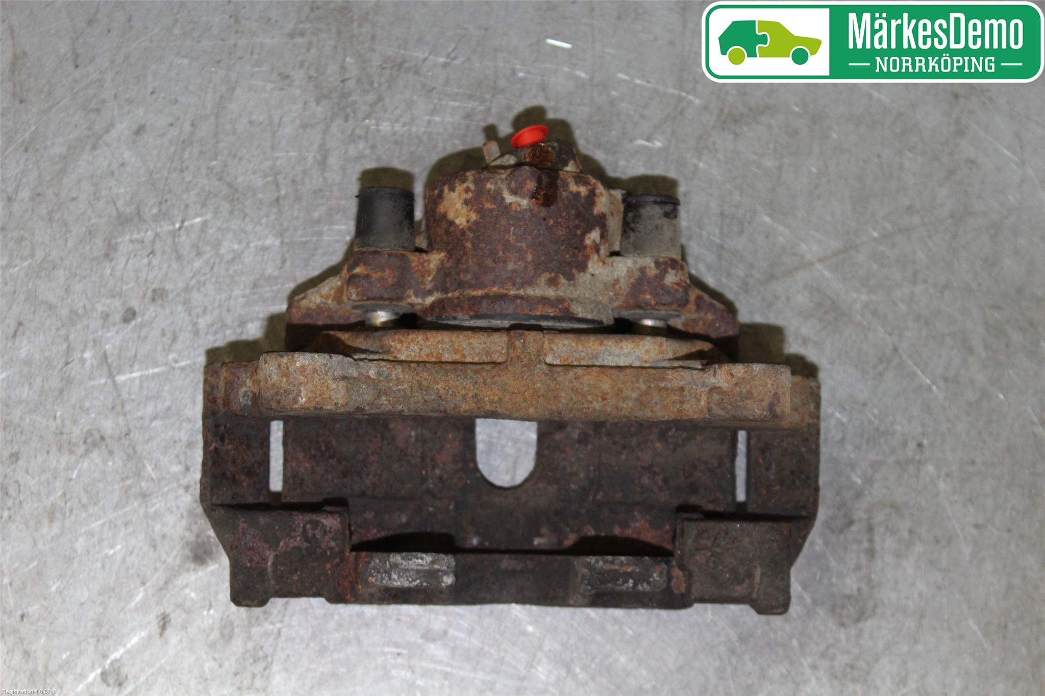 Volkswagen VW PASSAT 11-14 Bromsok Fram Höger