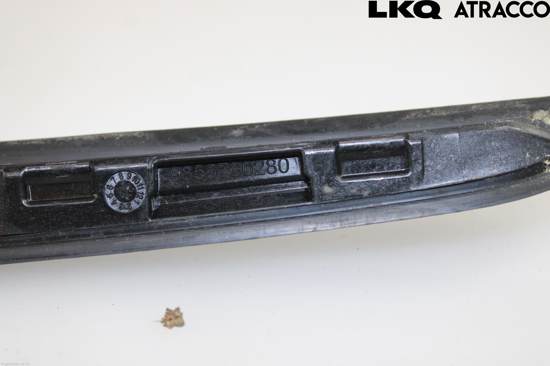 Opel ASTRA L 22- Vindruta - Dekorlist