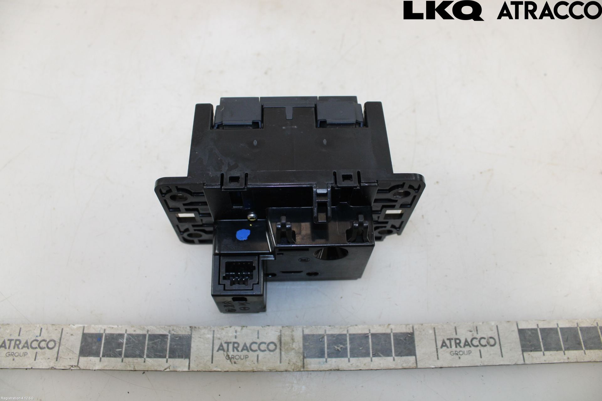 Opel MOKKA 21- Strömställare Växellåda