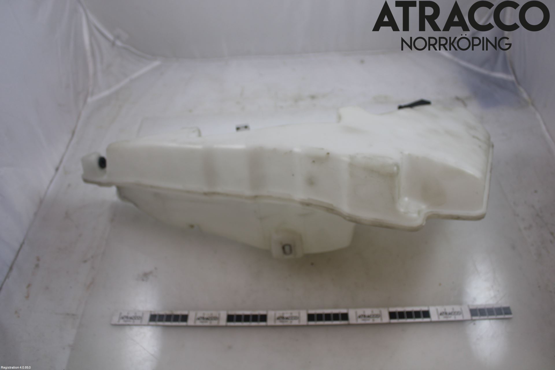 Audi A6/S6     05-11 Spolartank Vindruta-Strål