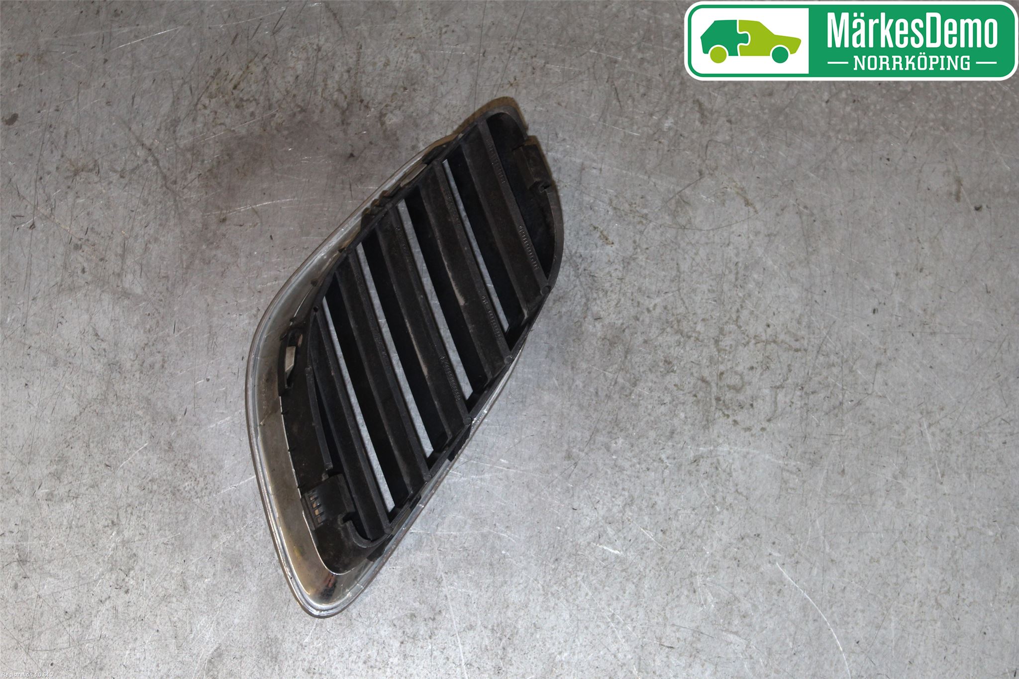 Saab 9-5 -05 Grilldel Vänster