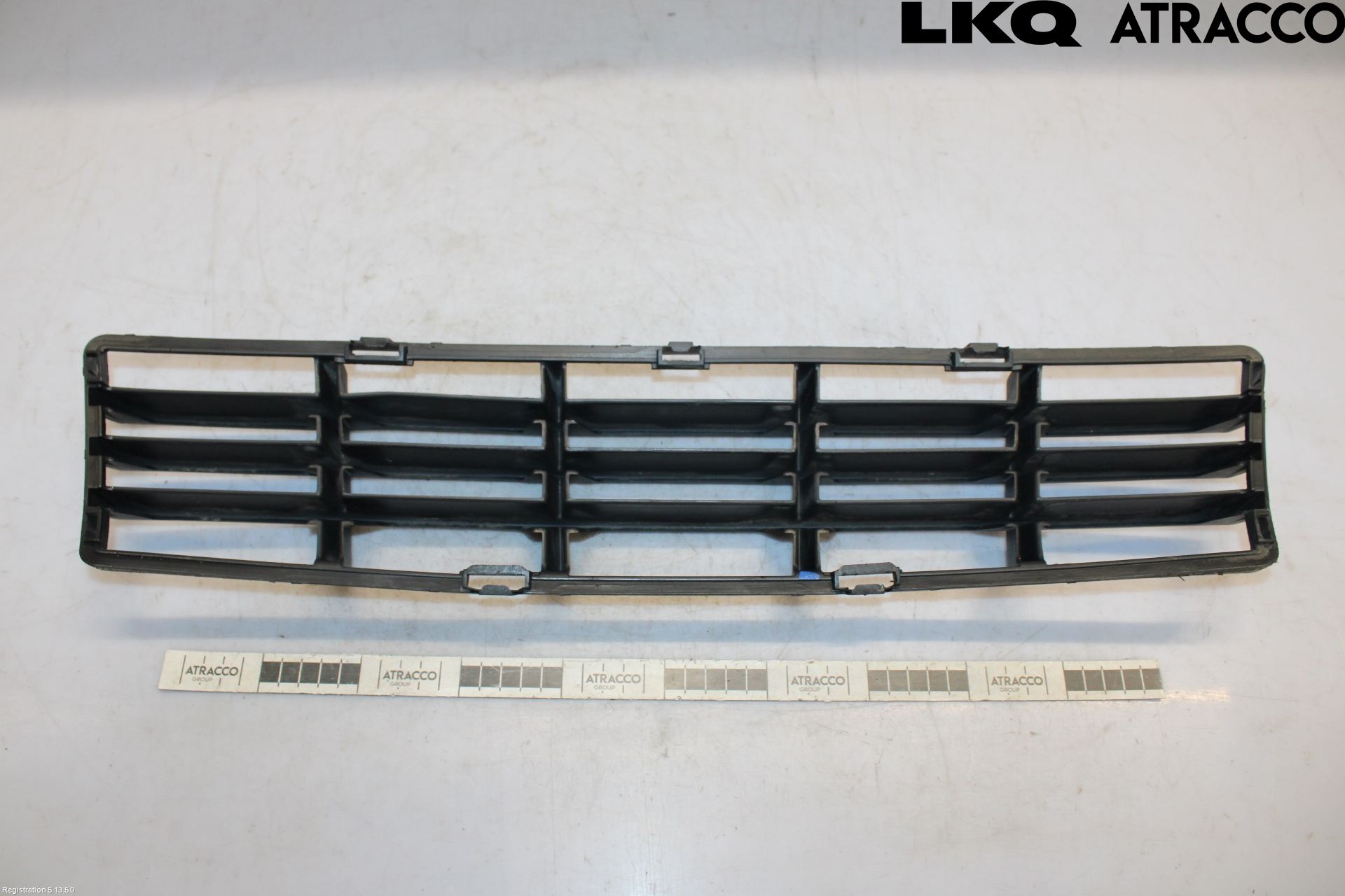 Volvo V50 04-07 Grilldel Mitt