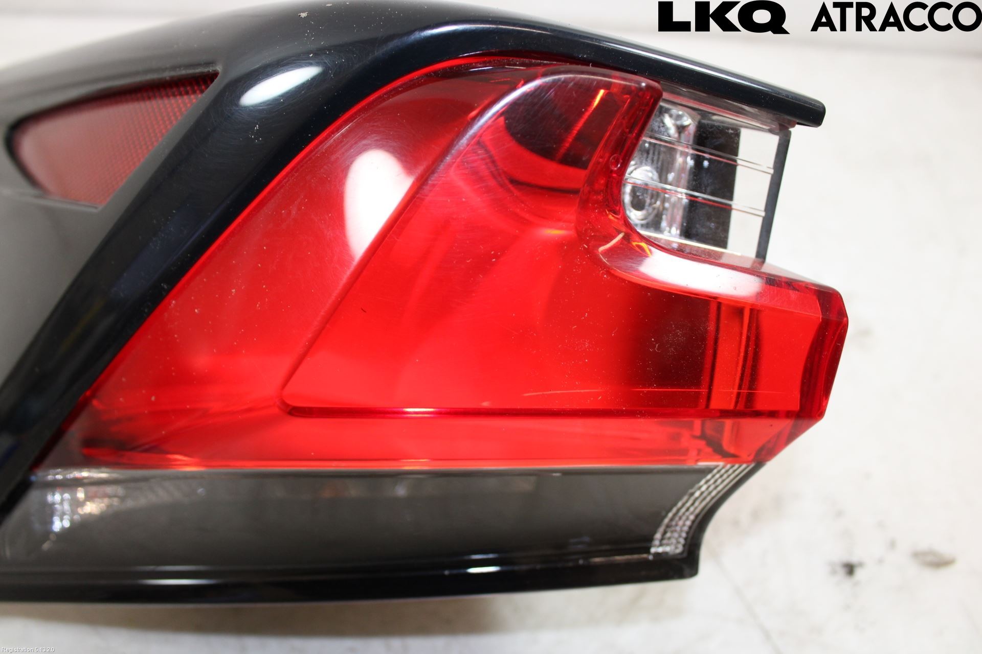 Lexus NX 300h 15-21 Bakljus Vänster