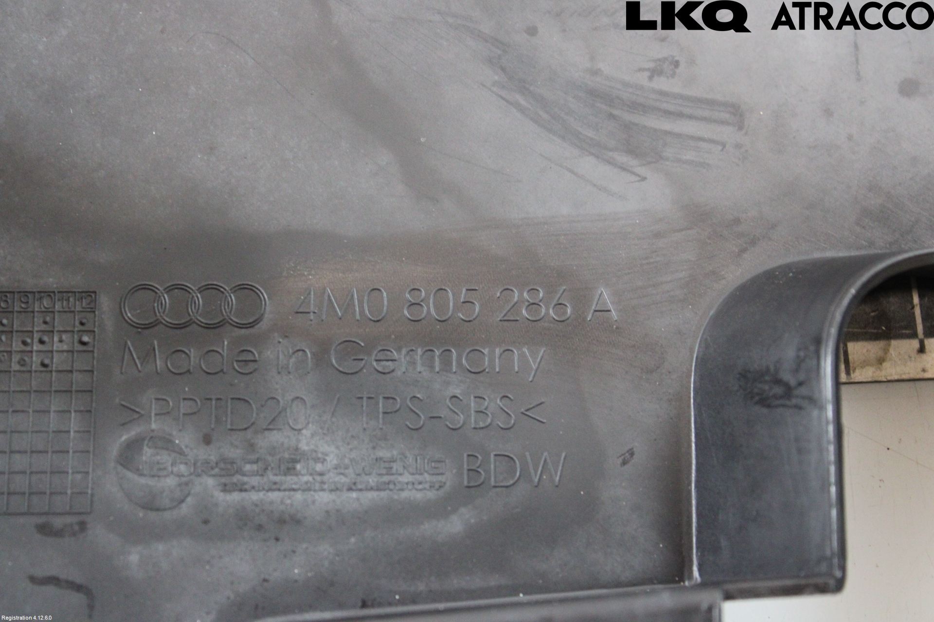 Audi Q7/SQ7 Täckplast Front