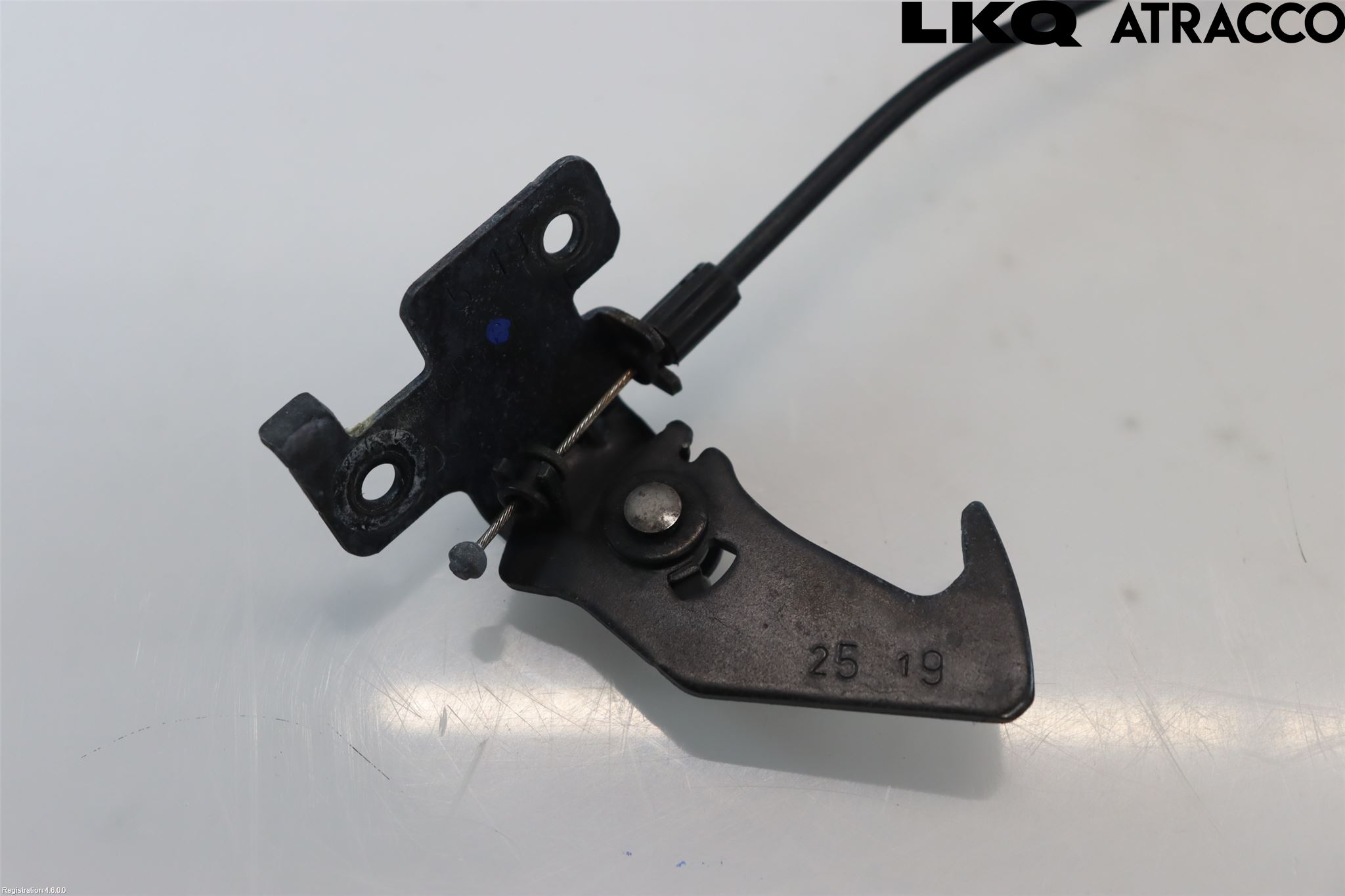 Jaguar F-PACE Huv Spärr