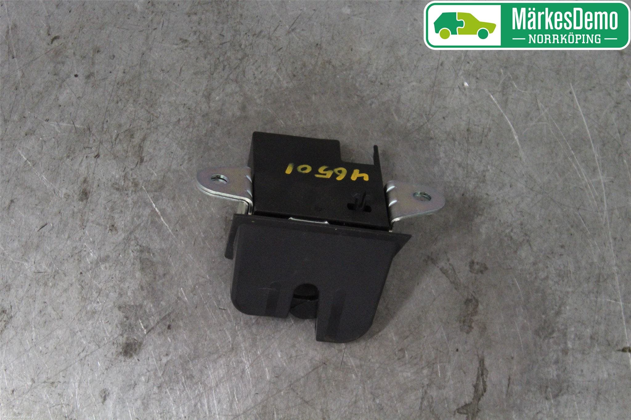 Seat IBIZA V 17-20 Låskista Baklucka