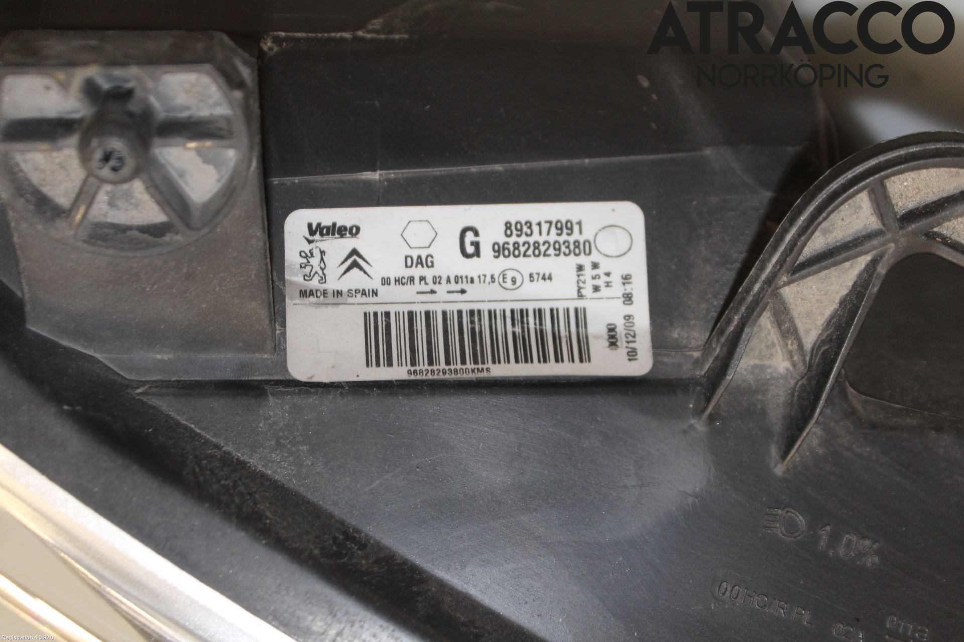 Peugeot PARTNER 08-15 Strålkastare Vänster