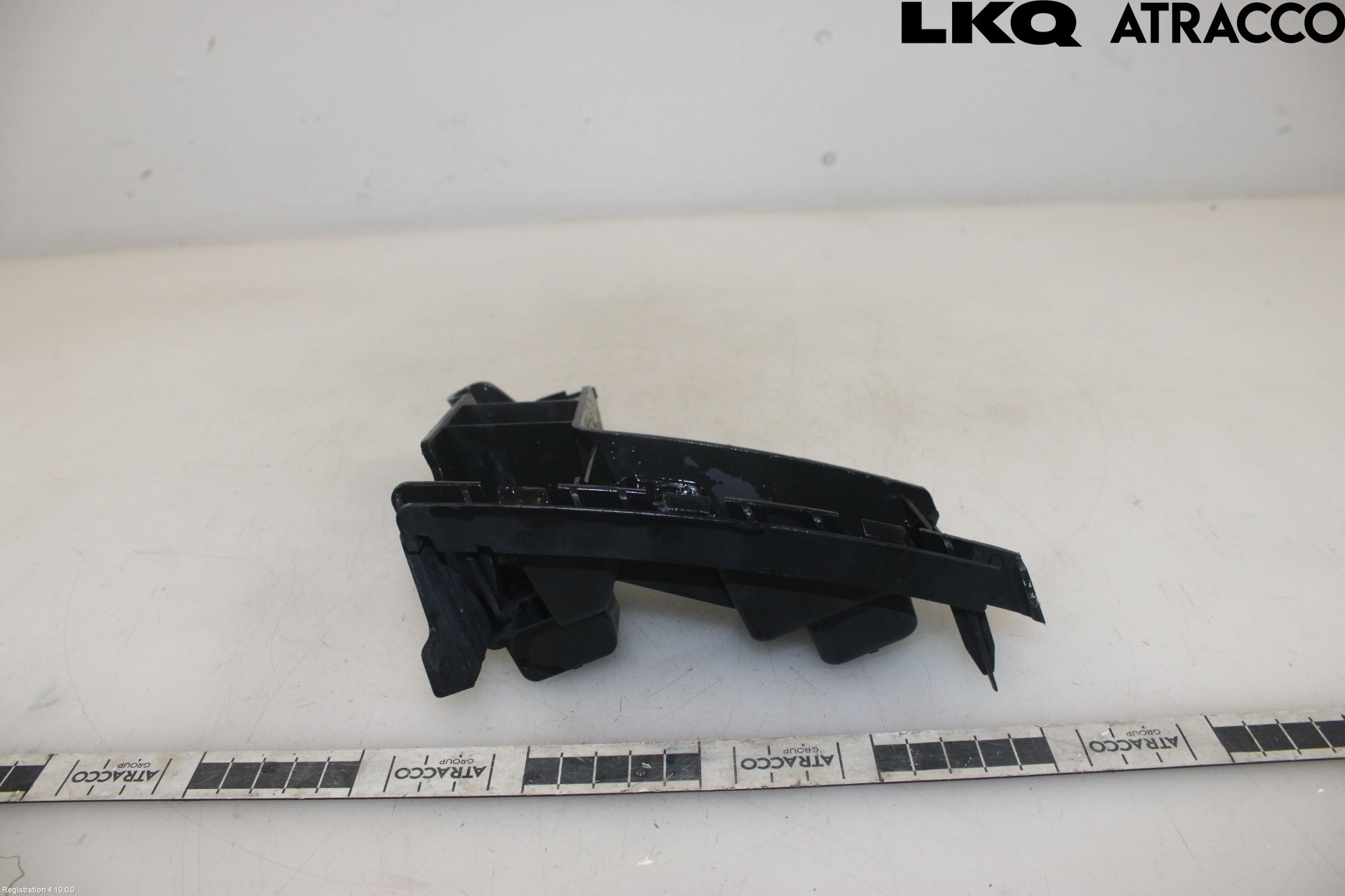 Volvo V70 08-13 Stötfångarfäste Bak Vä