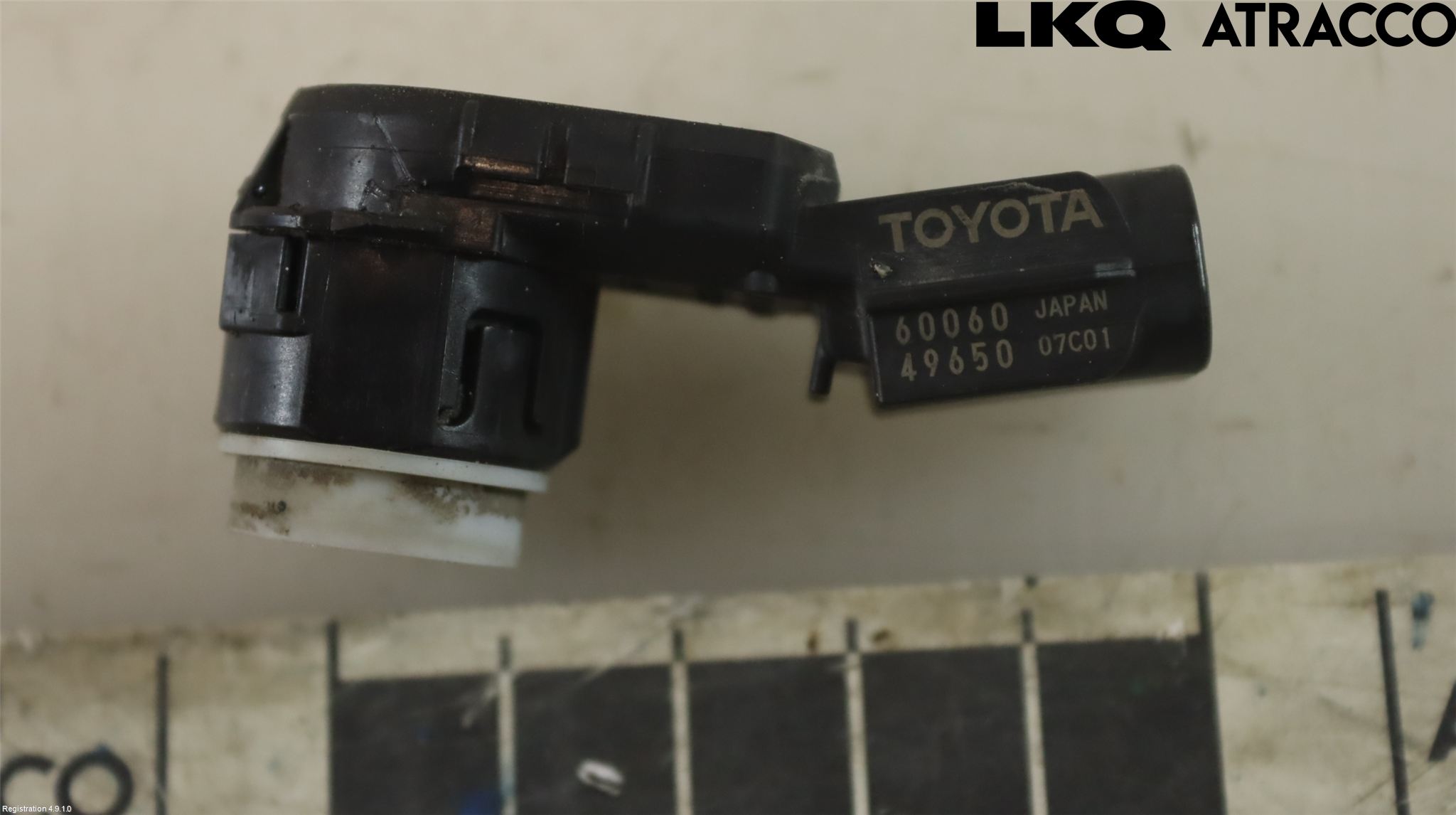 Toyota RAV4 19- Parkeringshjälp Frontsensor