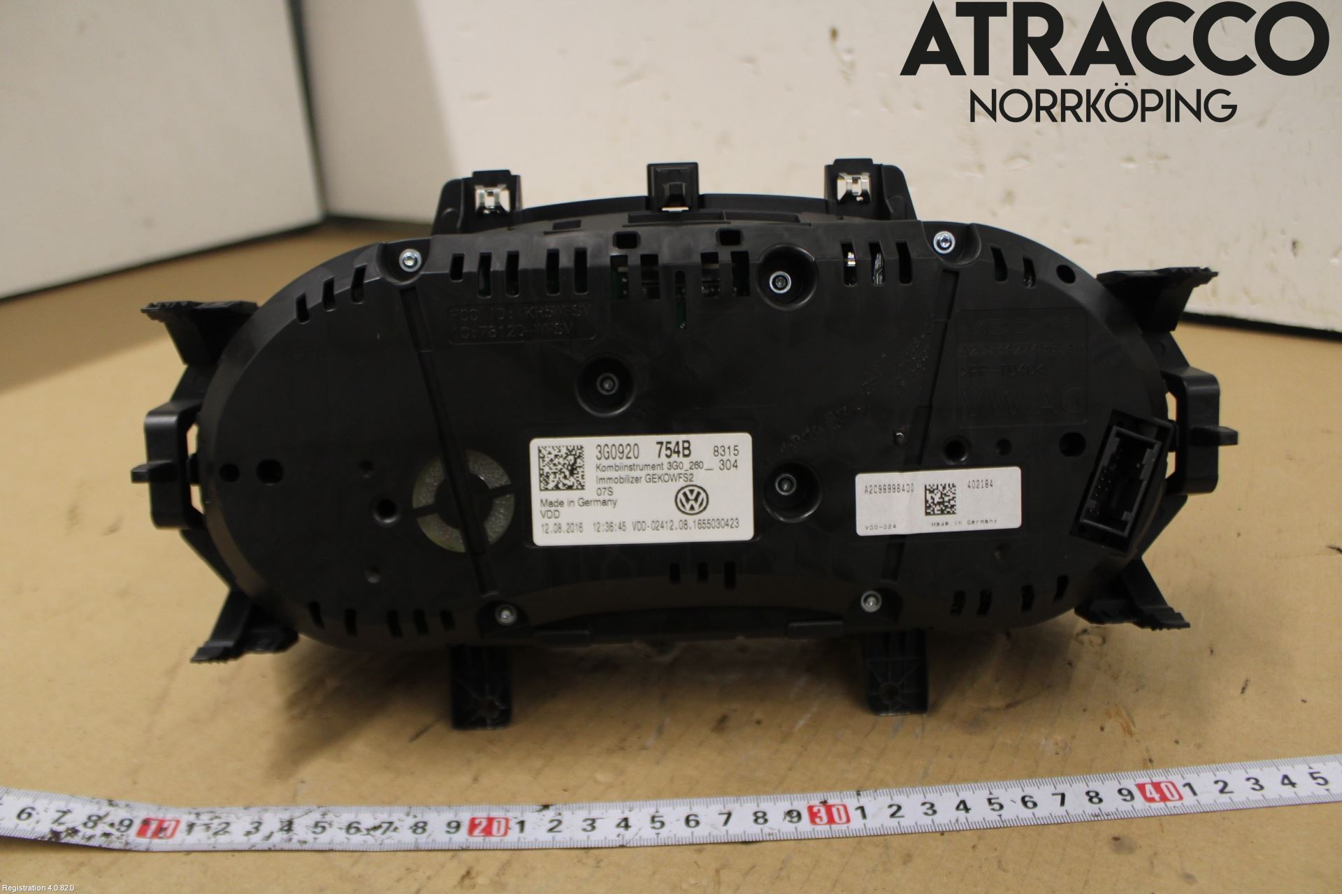 Volkswagen VW PASSAT 15-19 Instrument Komb