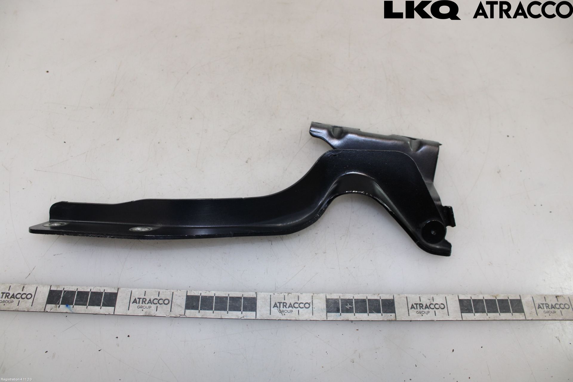 Nissan QASHQAI 10-14 Huvgångjärn
