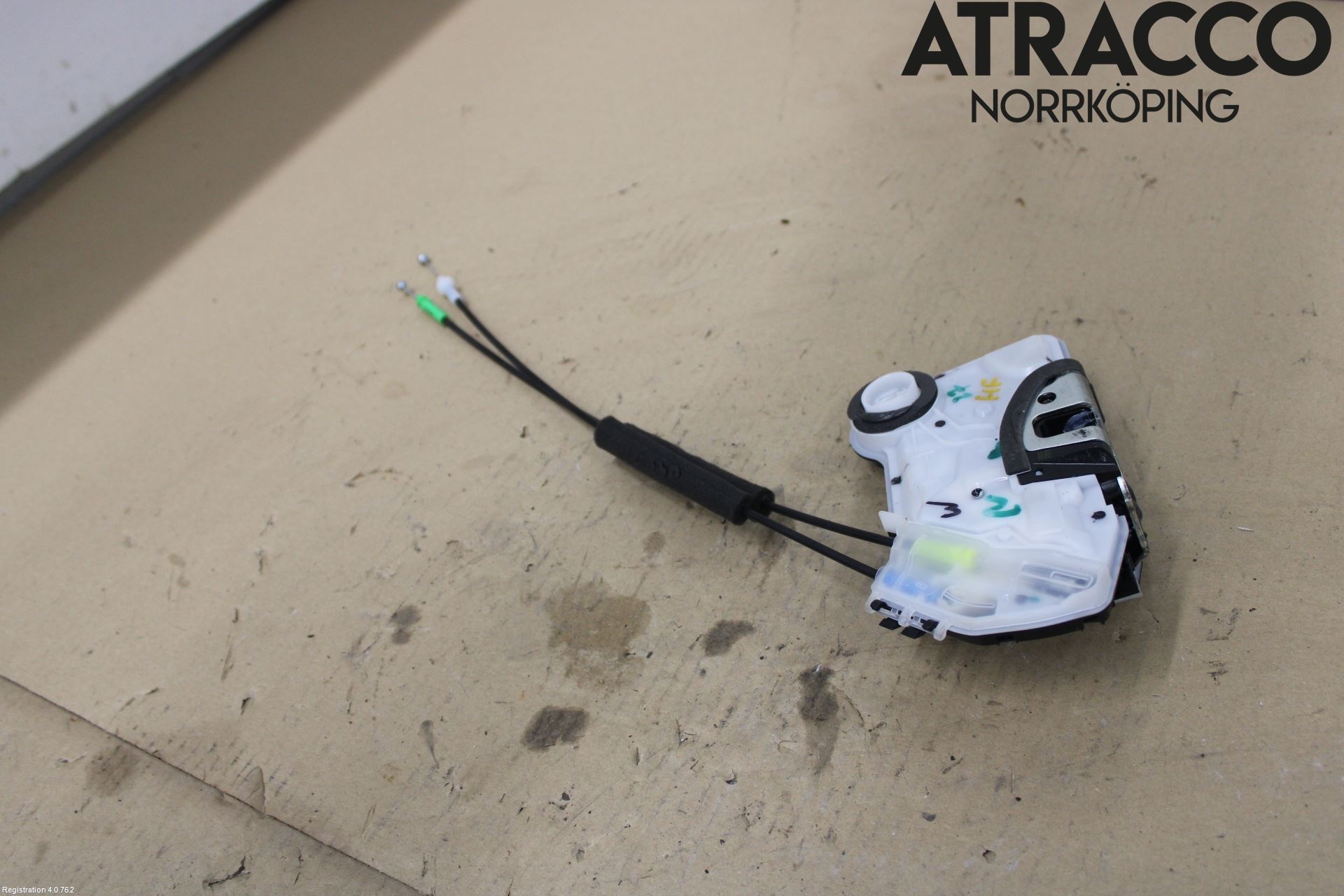 Toyota COROLLA 19- Låskista-Dörrlås