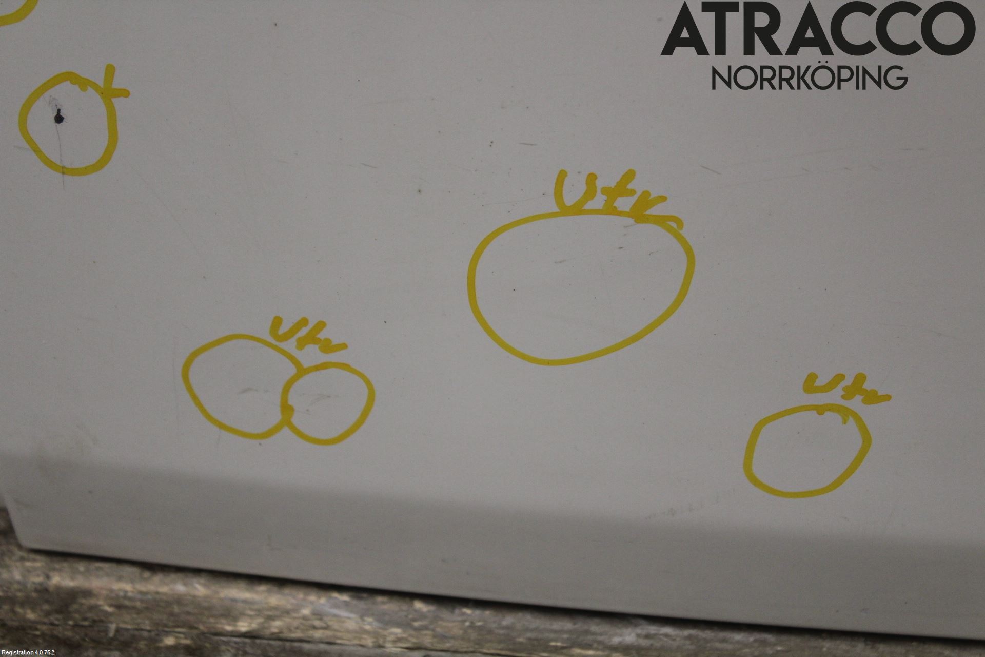 Volkswagen VW CADDY      04-10 Dörr Bak Van-Skåp Höger