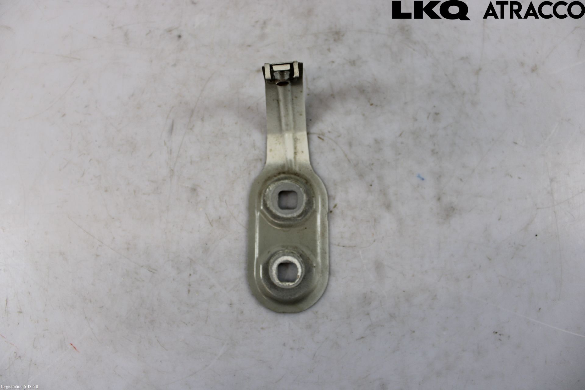 BMW 5 F10/F11/F18 09-17 Skärmfäste Fram Hö