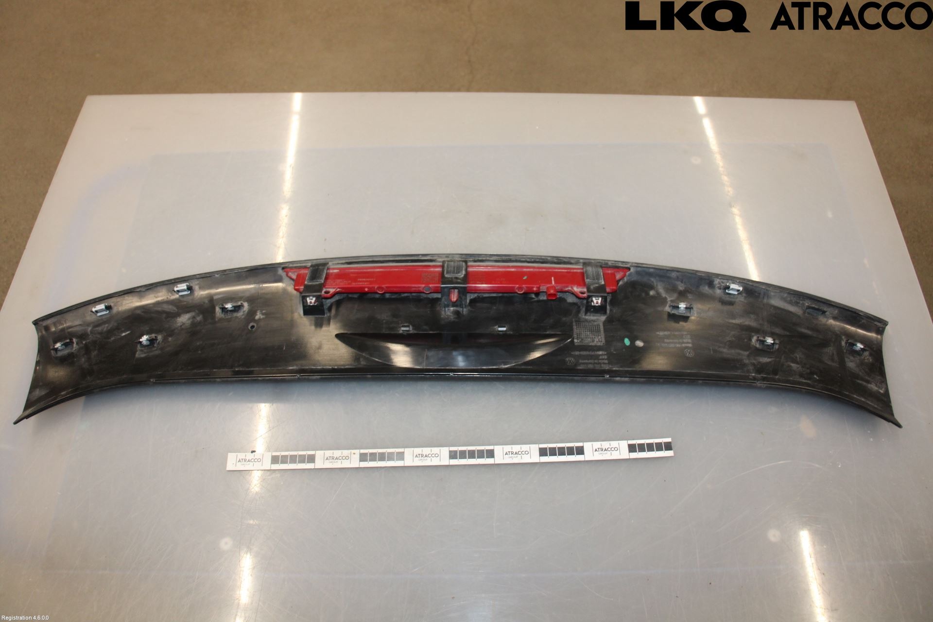 Volkswagen VW ID.4 21- Spoiler Baklucka