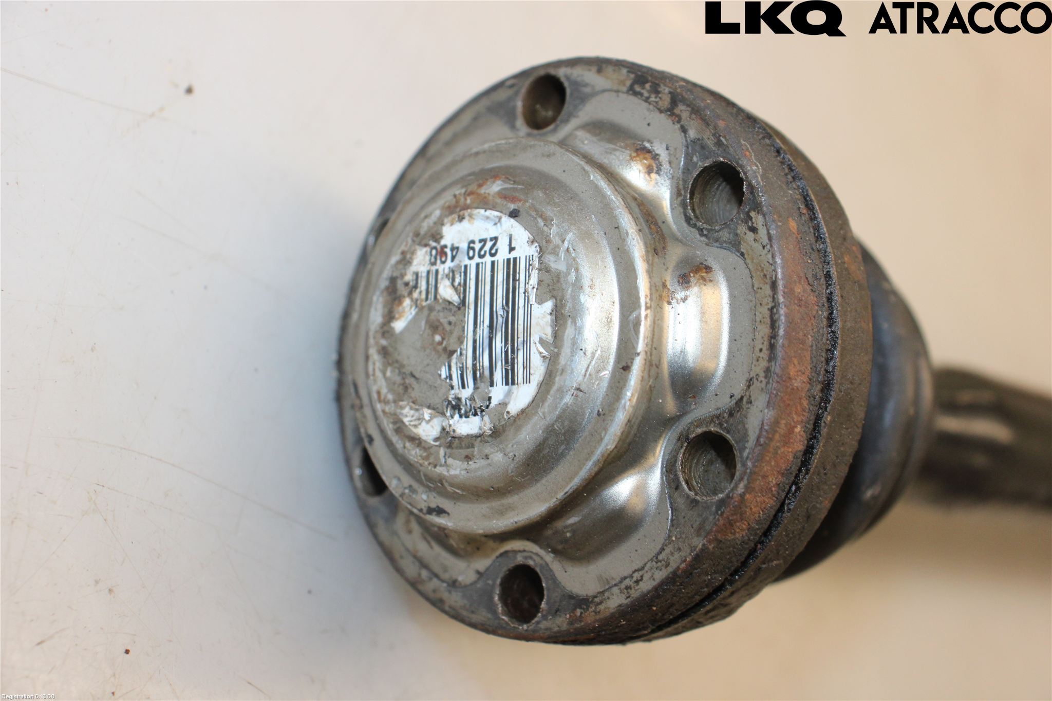 BMW 3 E46      98-05 Drivaxel Bak Höger