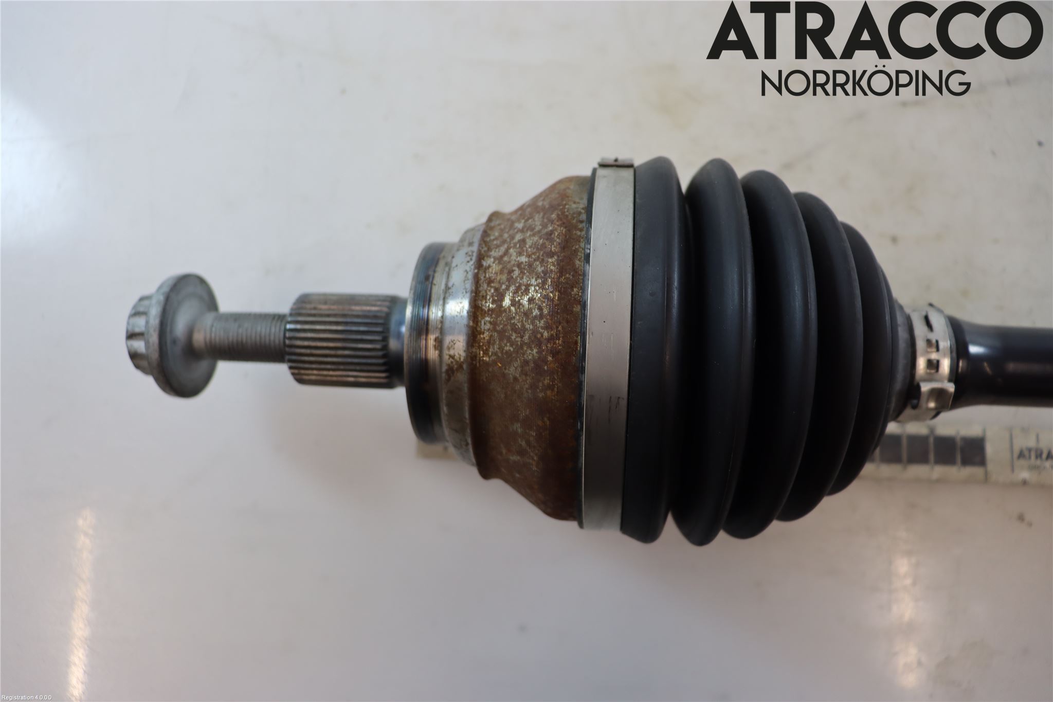 Volkswagen VW PASSAT 20-24 Drivaxel Fram Vänster