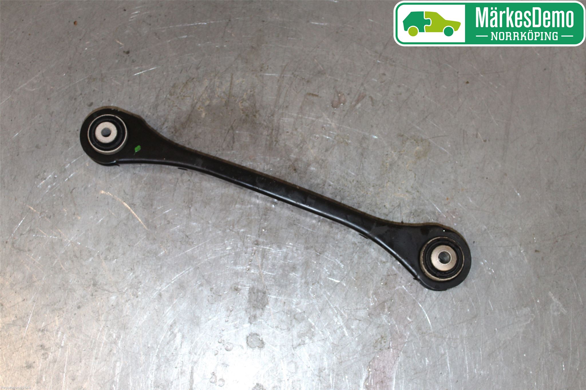 Audi A4/S4 B9 16-19 Bärarm Bak Höger