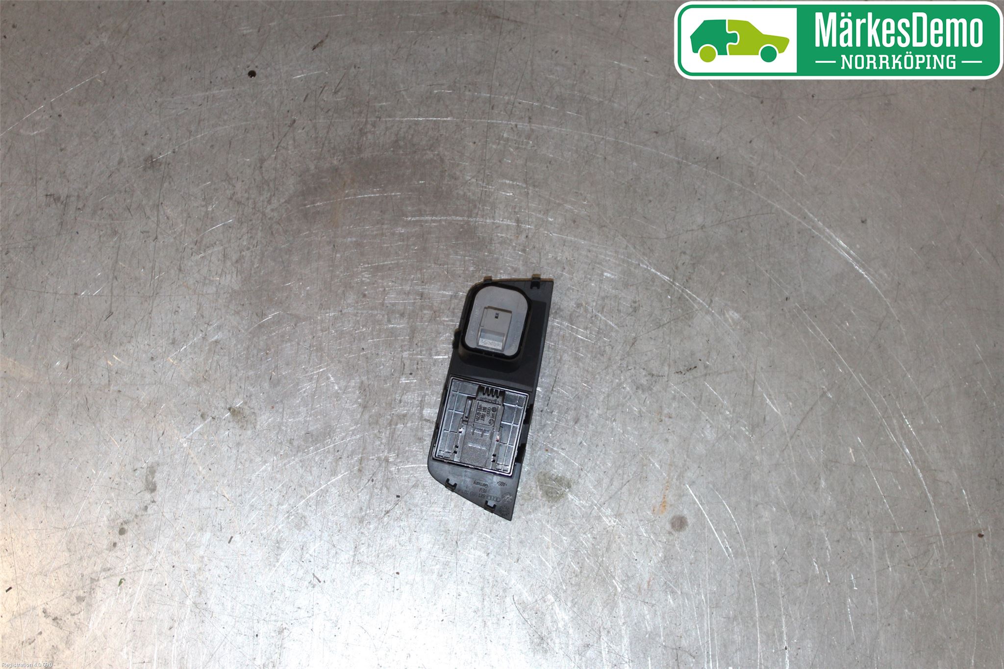 Audi A1/S1 11-18 Strömställare Elhiss