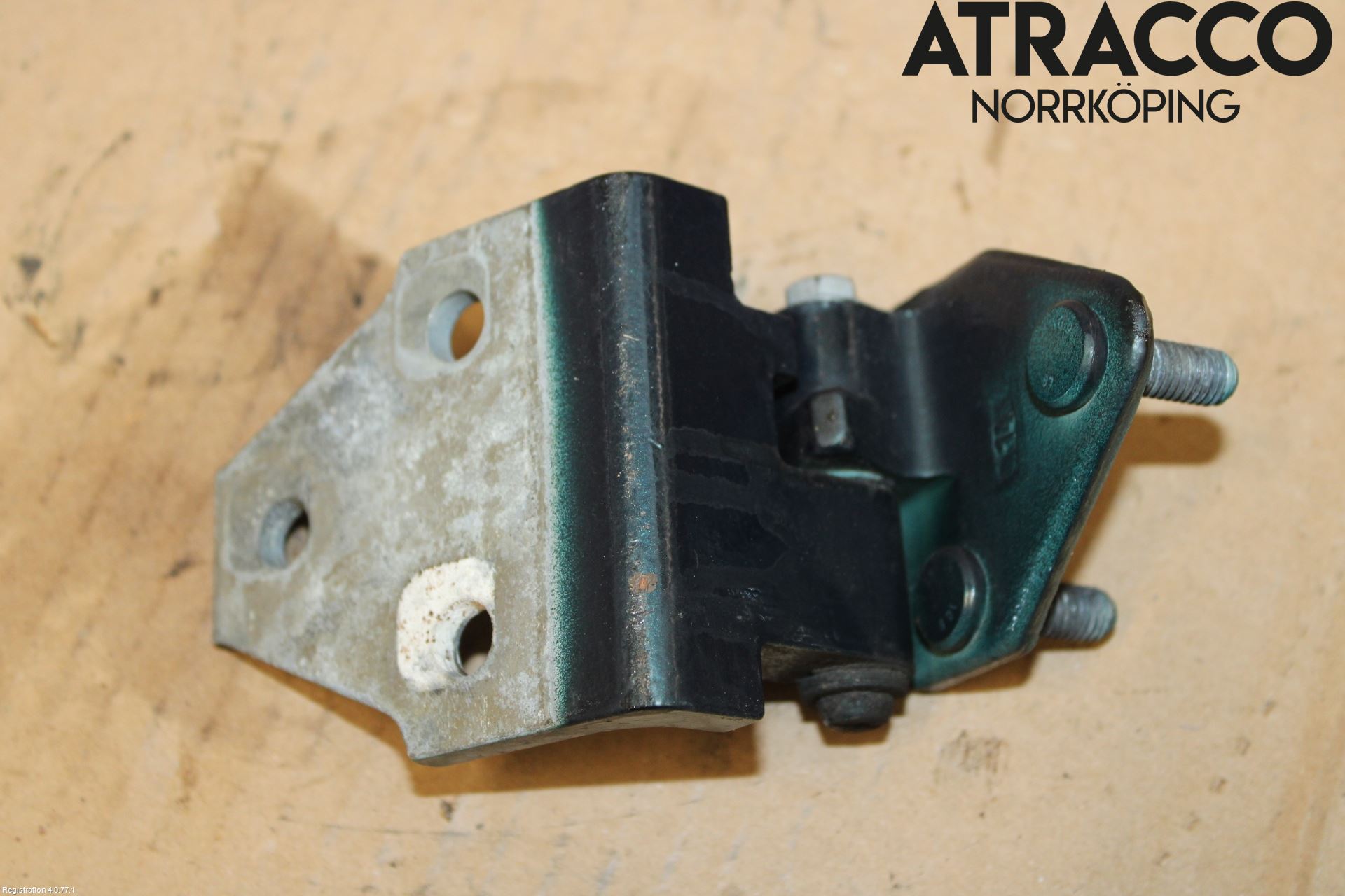 Jaguar XJ X308        98-02 Dörrgångjärn