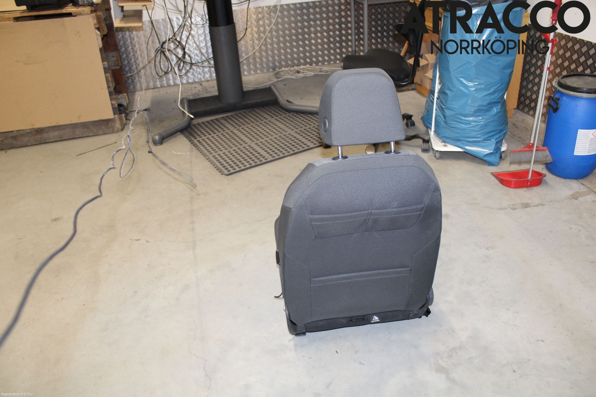 Volkswagen VW GOLF / E-GOLF VIII 20- Inredning Stol Fram Hö