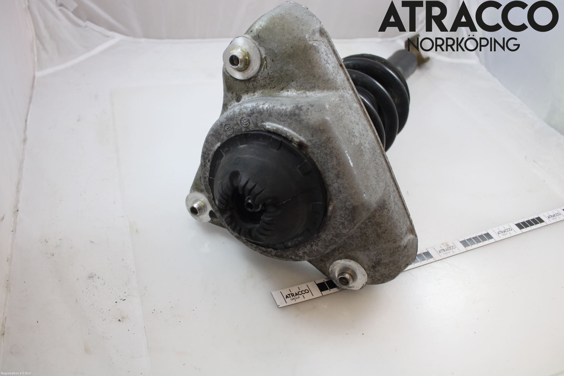 Audi A6/S6     05-11 Fjäderben Fram Vänster