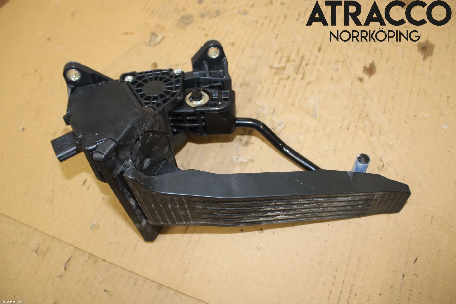 Toyota RAV4 19- Gaspedal