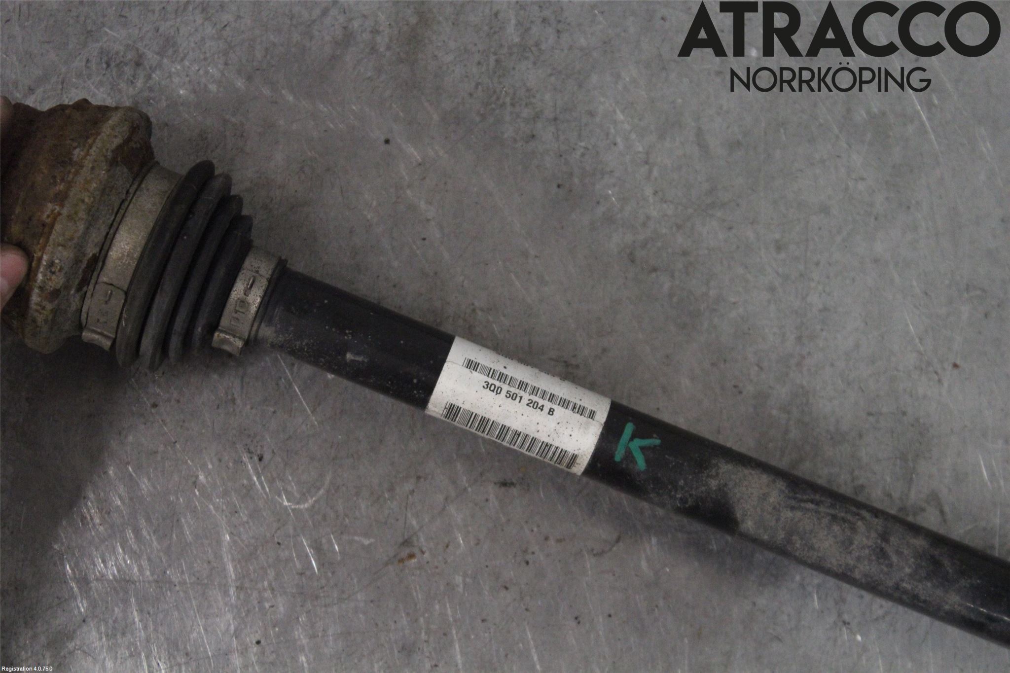 Volkswagen VW ARTEON 17- Drivaxel Bak Höger