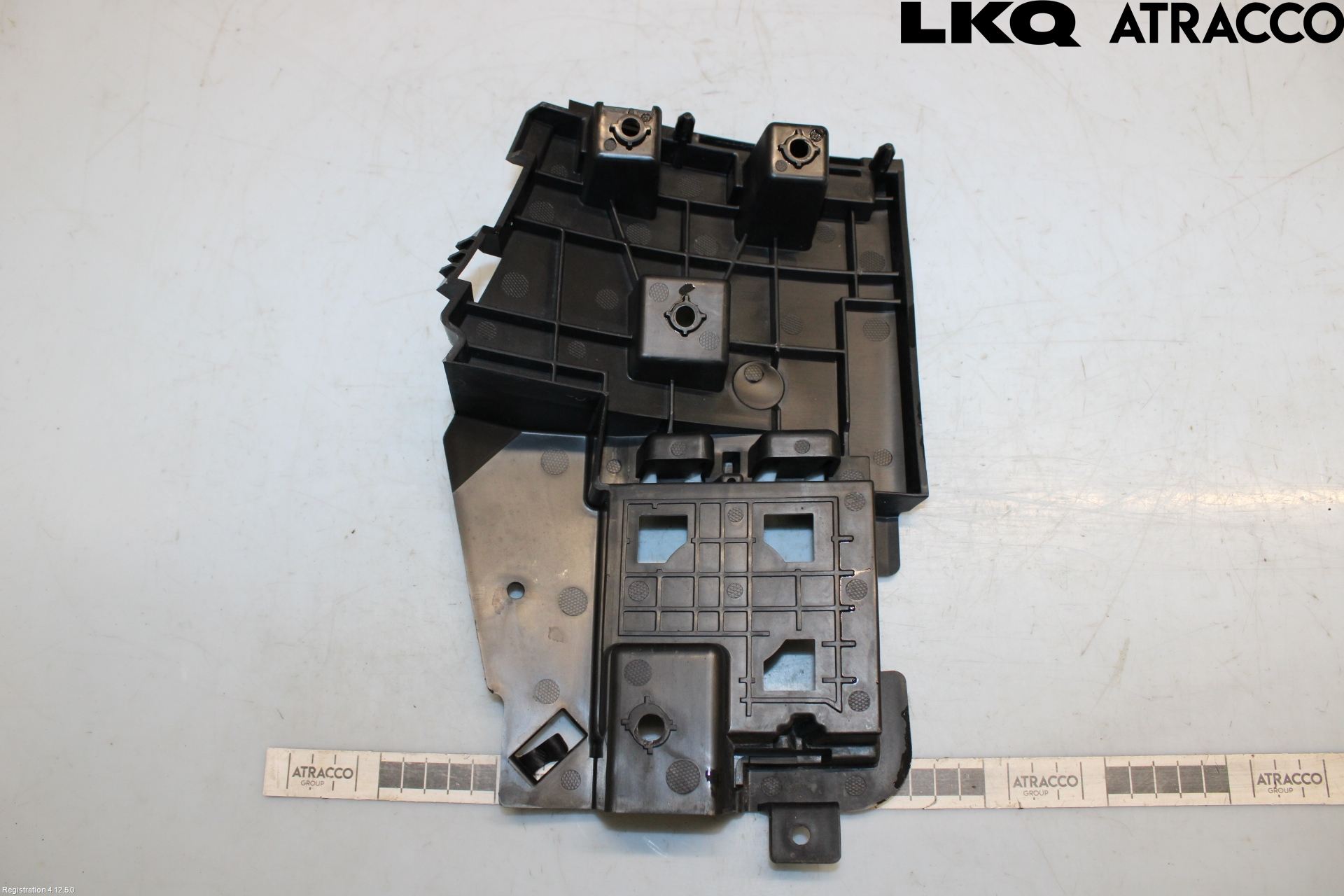 Volvo V60 14-18 Stötfångarfäste Bak Vä