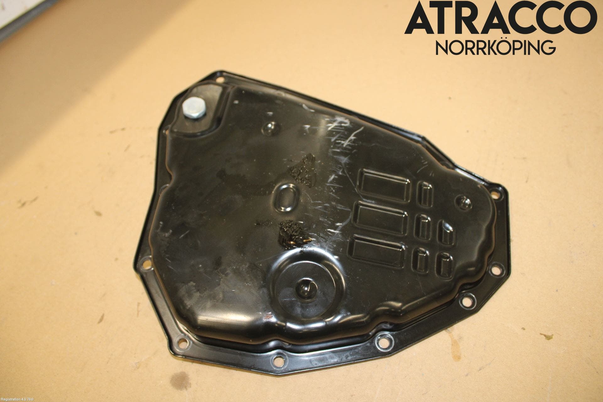 Nissan QASHQAI 14-17 Oljetråg