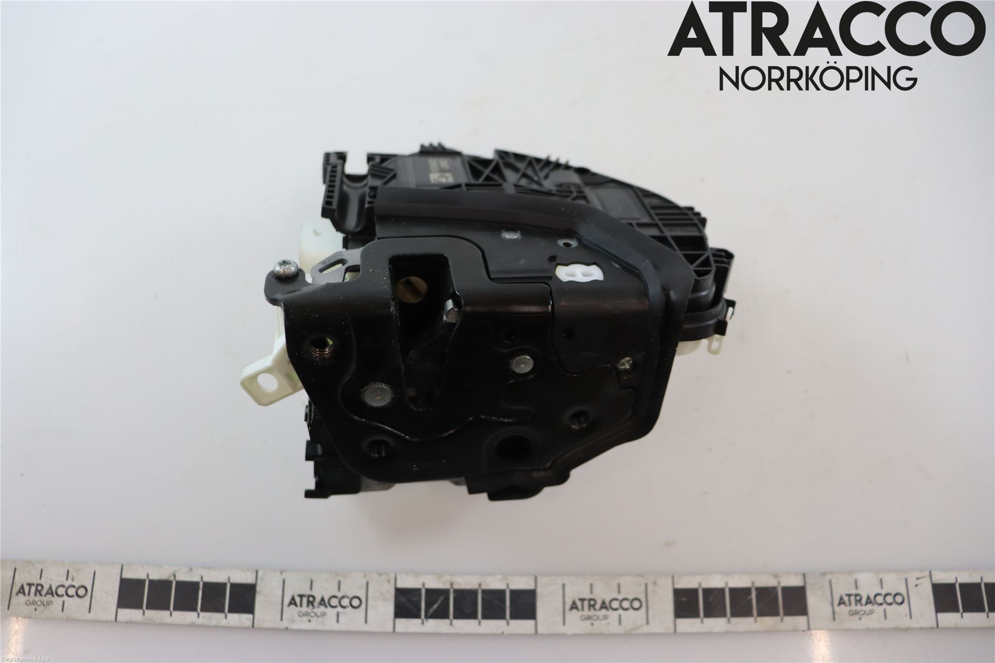 Audi A4/S4 B9 20- Låskista-Dörrlås