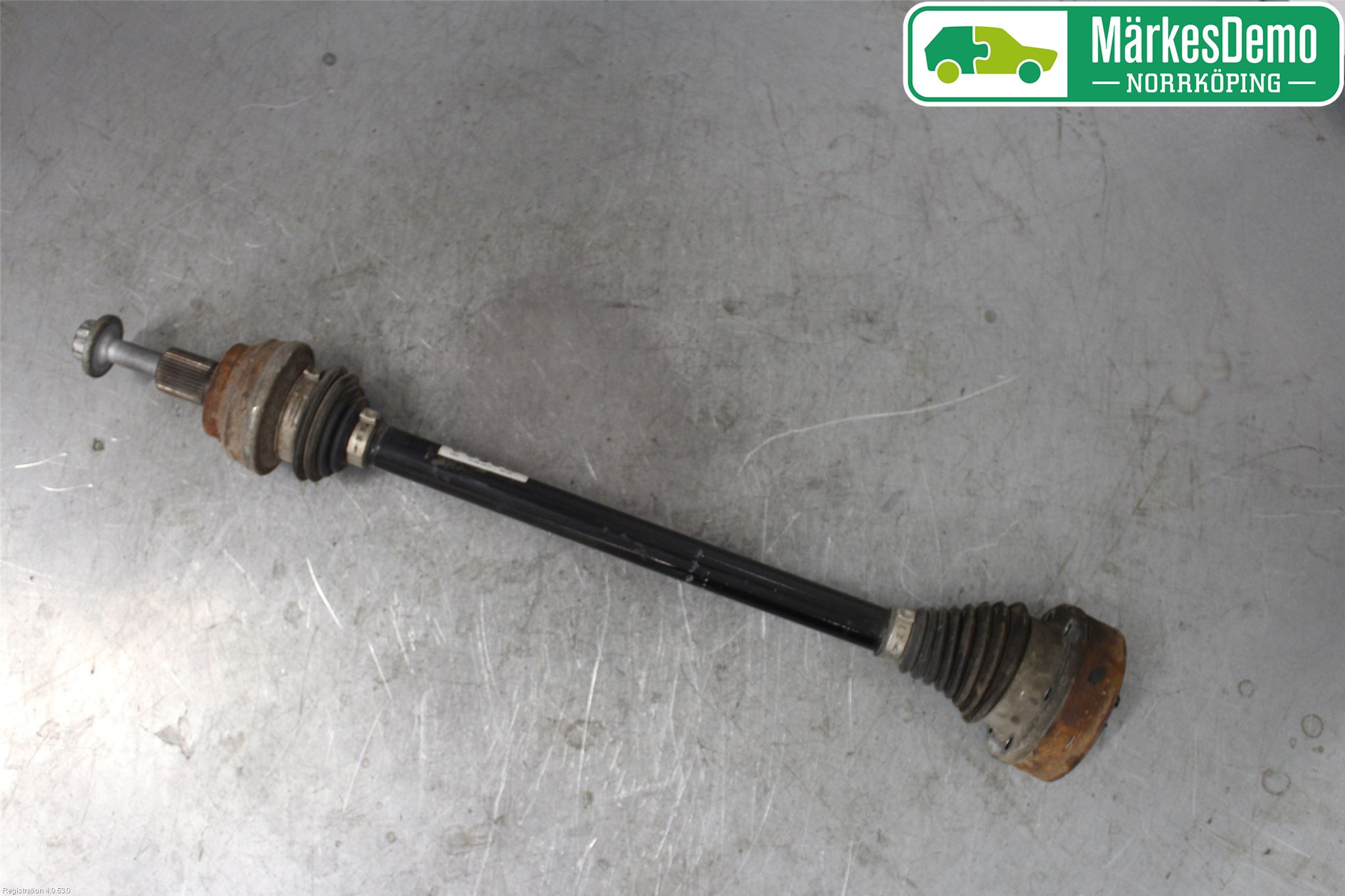 Audi Q3 8U 12-18 Drivaxel Bak Vänster