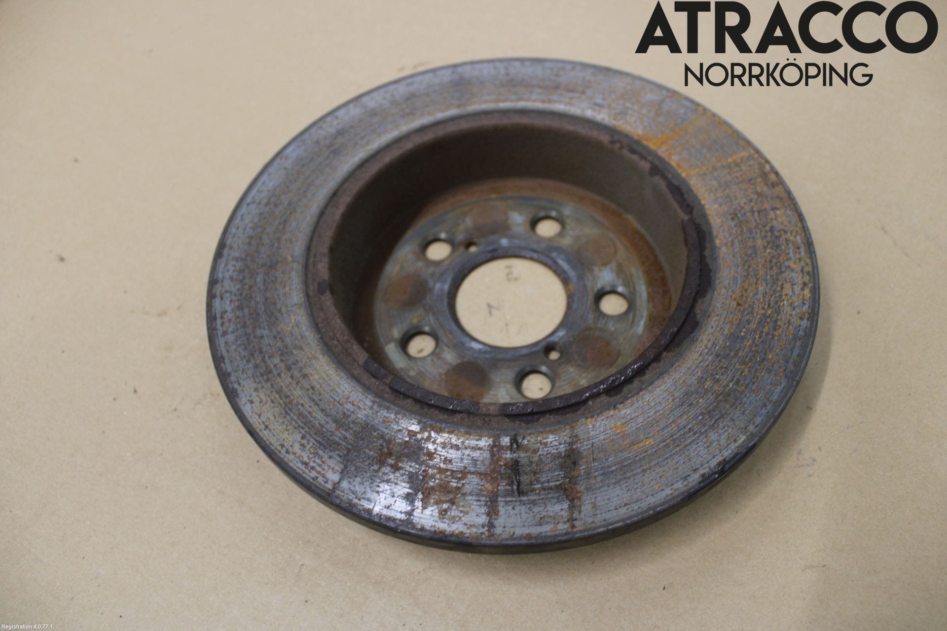 Toyota YARIS XP21 20- Bromsskiva Bak